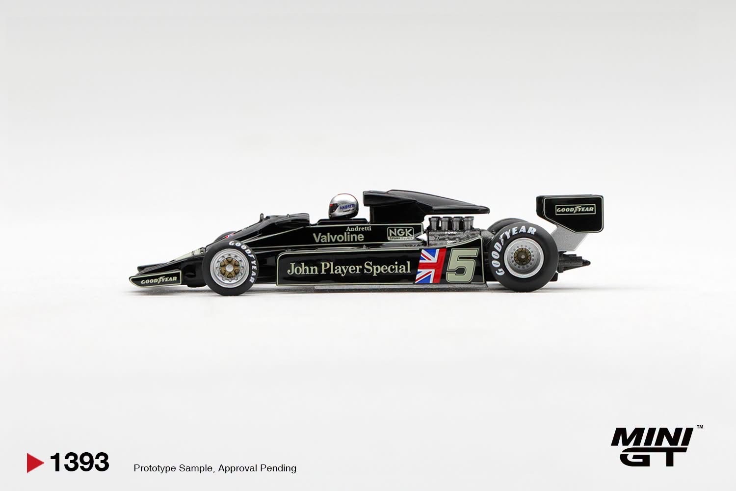 (預訂 Pre Order) Mini GT ( MGT01393-L ) Lotus 78 #5 Mario Andretti 1977 US GP West Winner