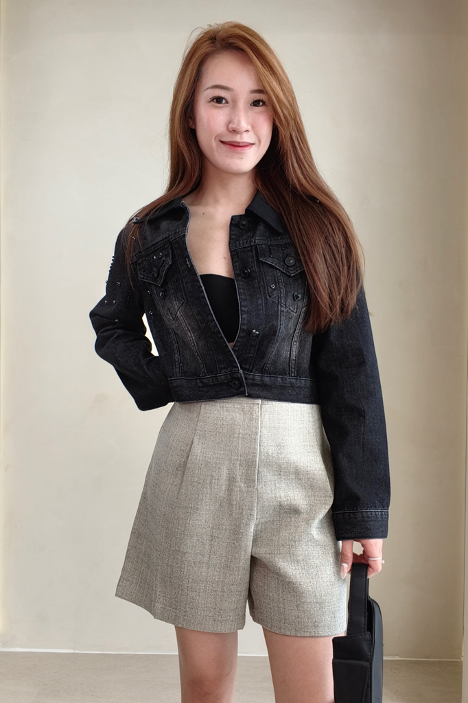 CP1651 High-Waisted Tailored Shorts