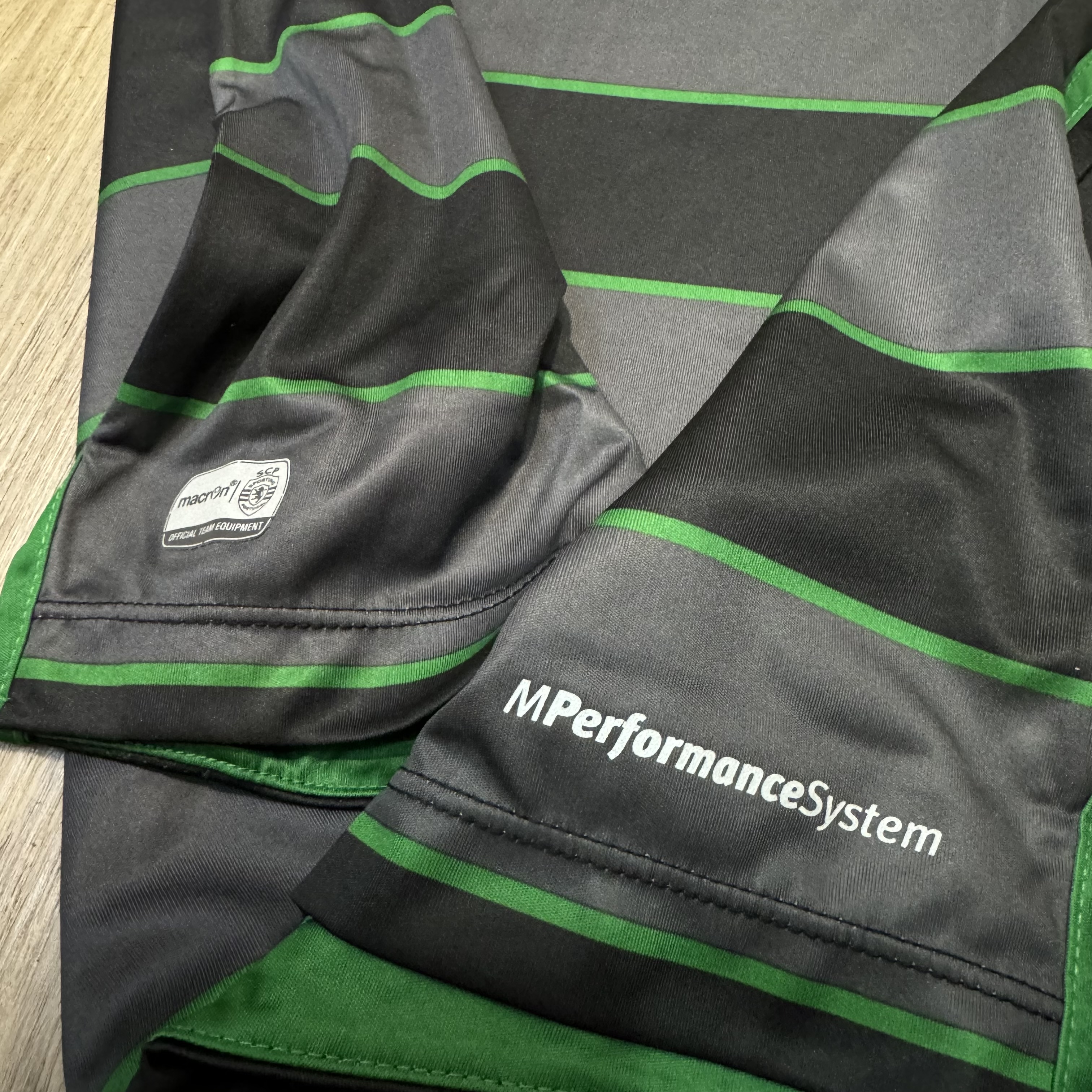 Sporting Club Lisbon 15/16 away shirt