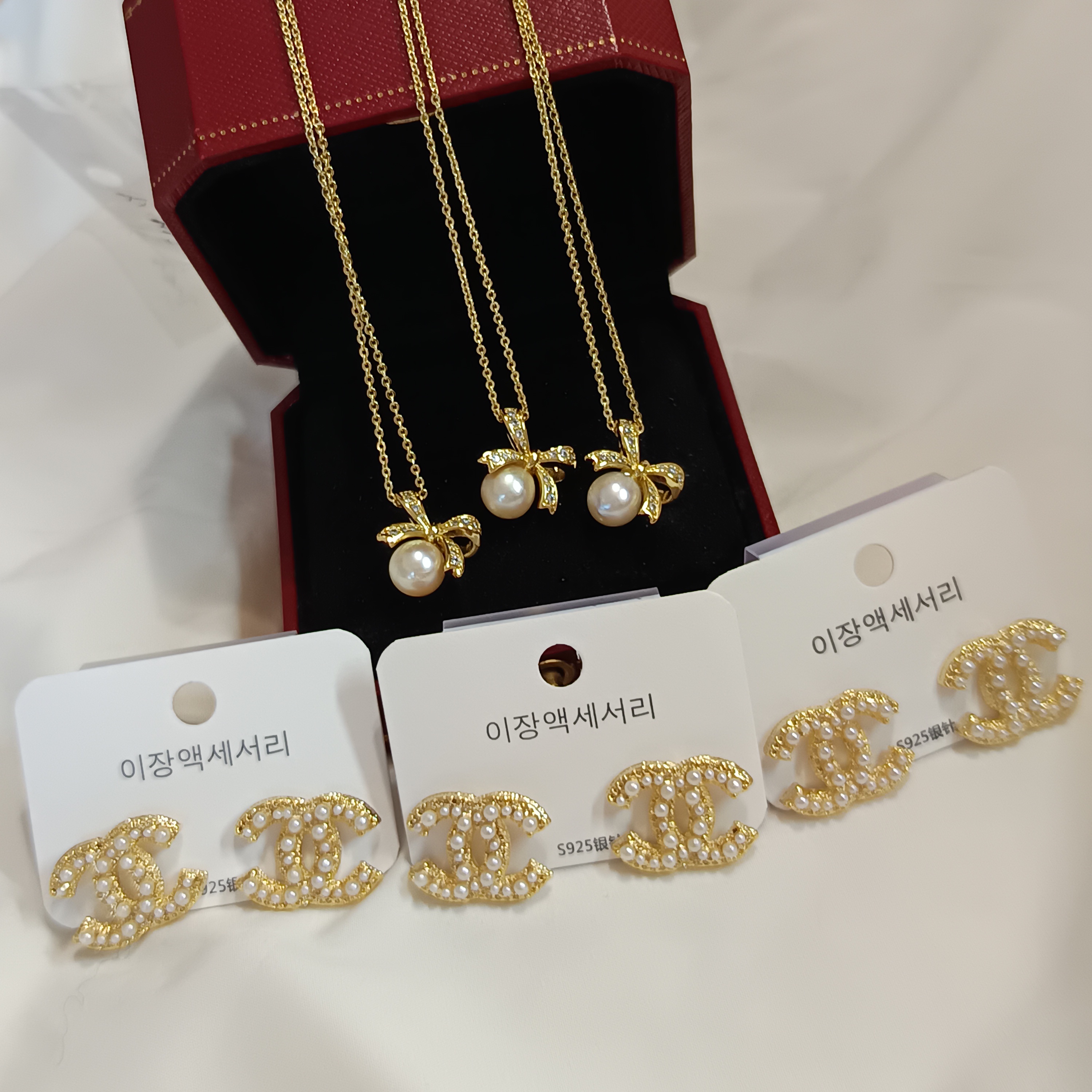 🎉年末虧本清倉‼️日本akoya海水珍珠吊墜+小香風耳釘2件套B