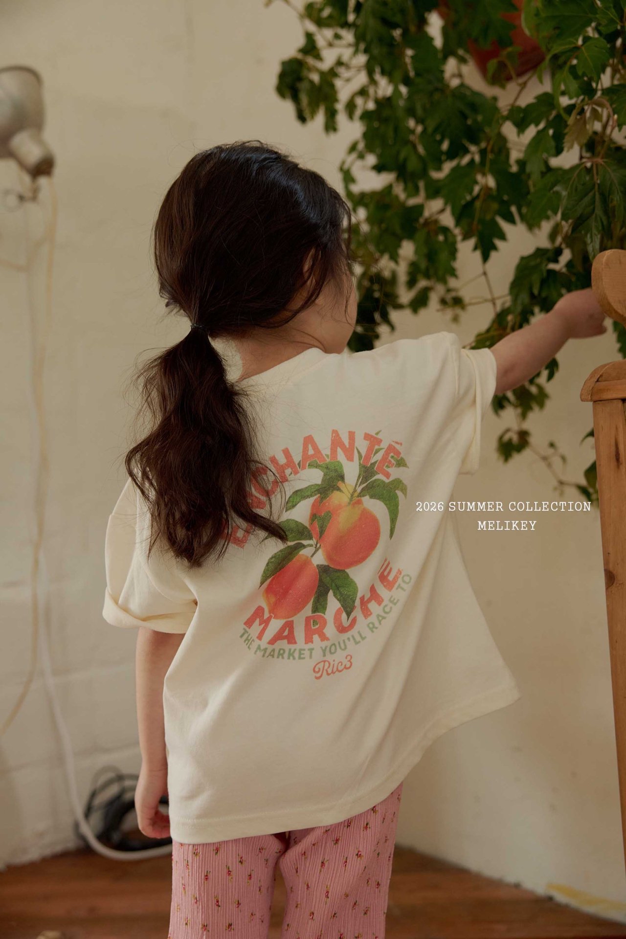 Melkey | Peach T (grey L105-115)