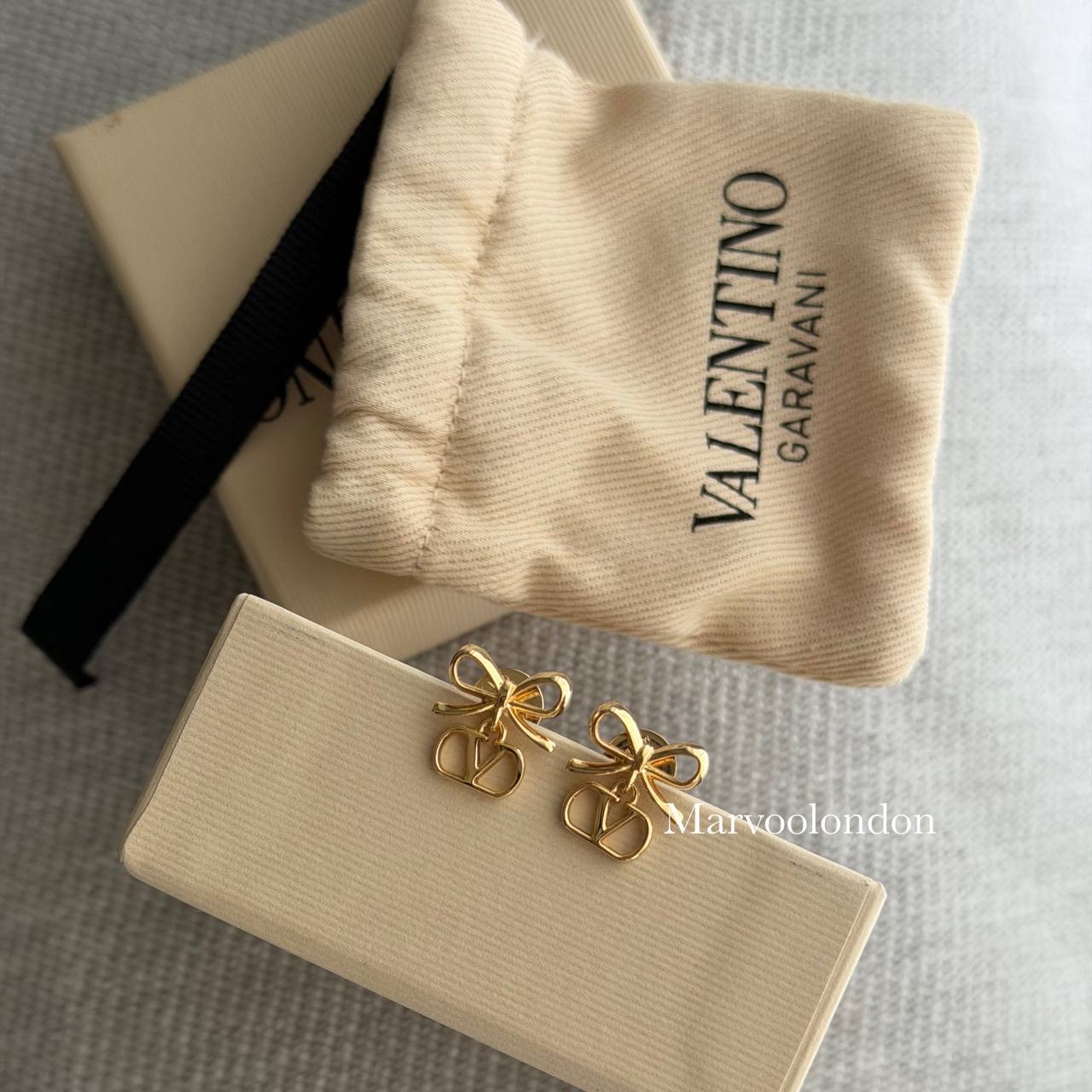 折後✨新款🆕訂貨🍒Valentino 蝴蝶結VLogo 耳環