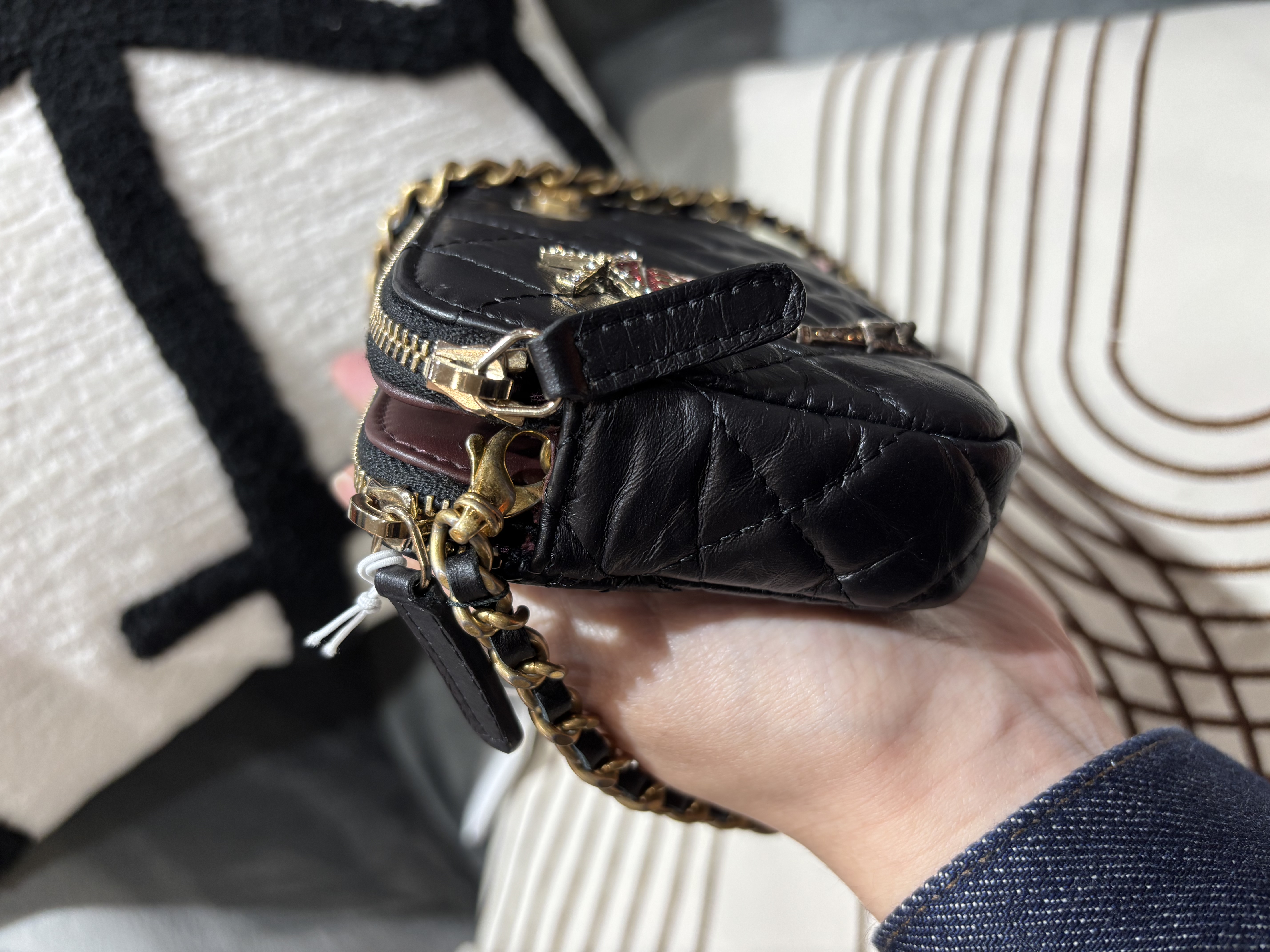 Chanel Double Zip Clutch With Chain Black Quilted Aged Calfskin Lucky Charms 2.55 Reissue Gold Hardware 100%Authentic ,98%new ✅25card ✅box