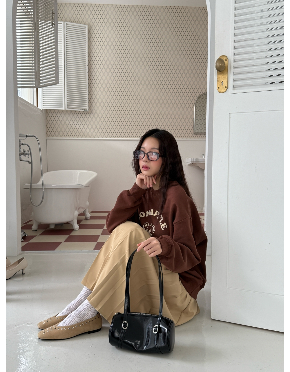 Stylish Eyelet flat shoes