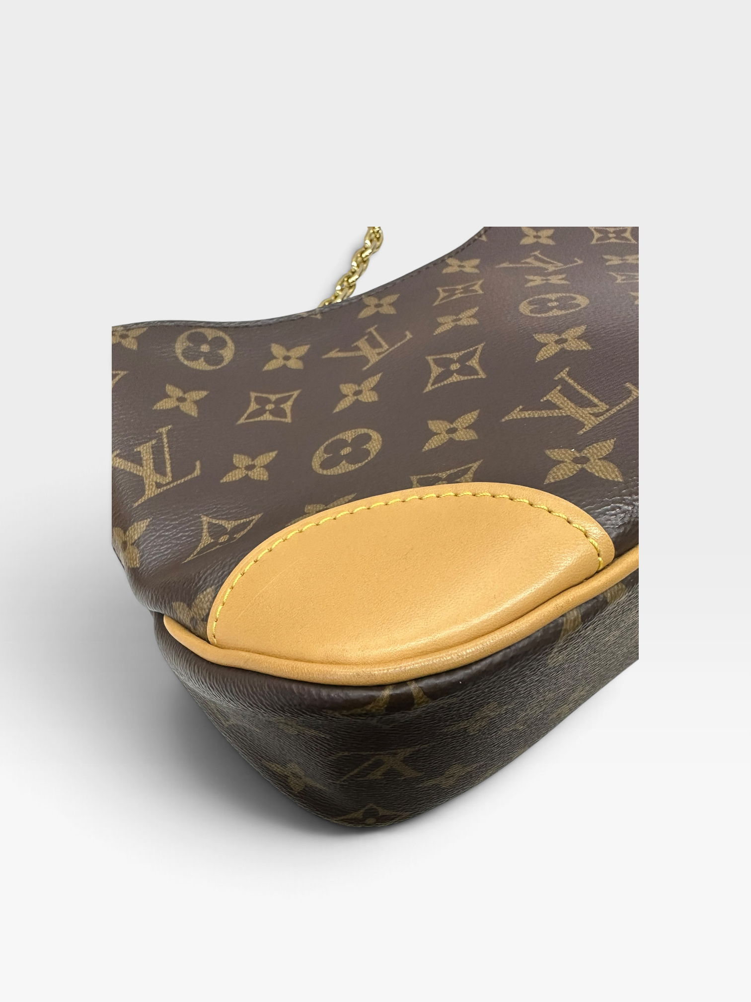 Pre-Owned LV Boulogne / Product Code: 092405