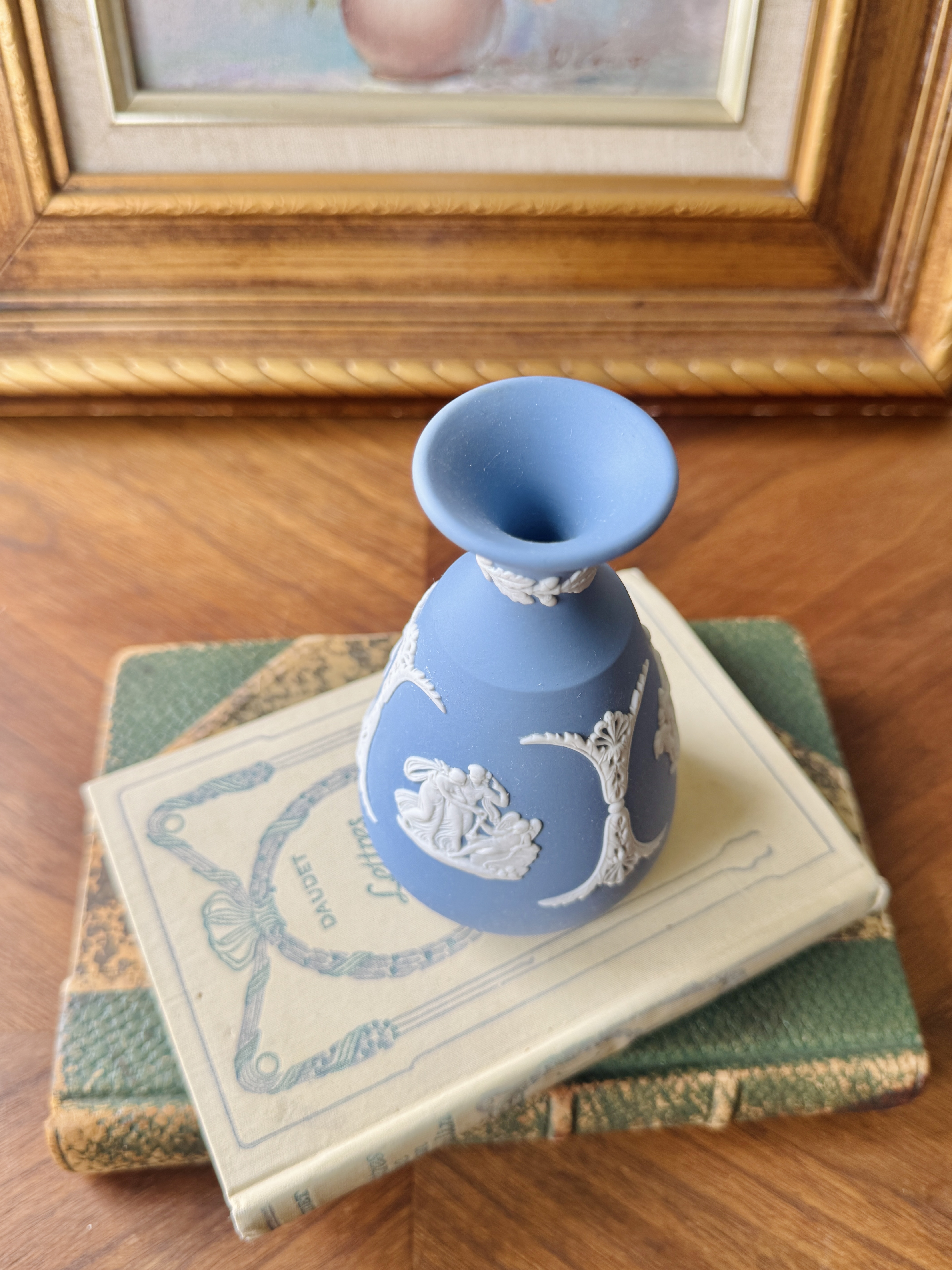 Vintage Wedgwood Blue Jasper Vase (MT2460)