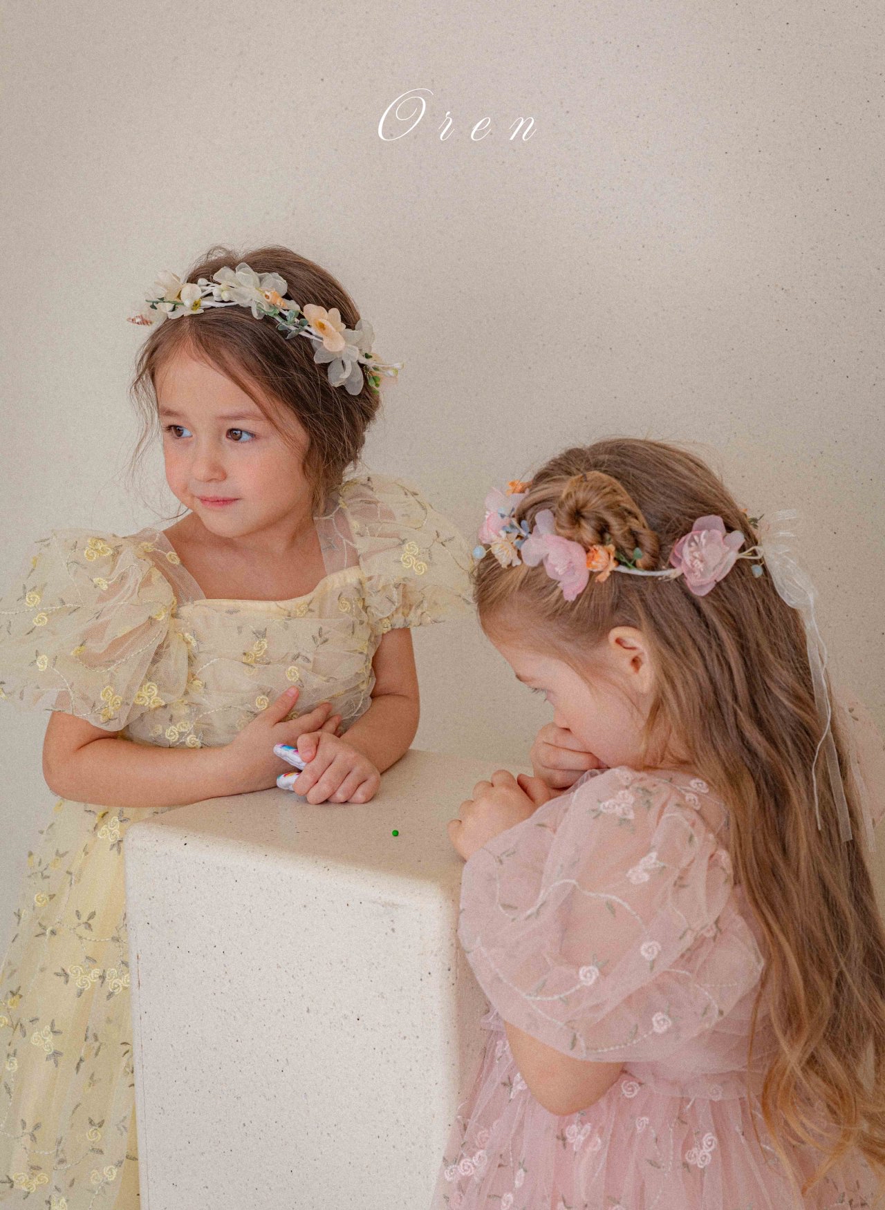 ☀️預訂 韓國直送☀️🇰🇷Oren Roslyn Bloom兩色花卉刺繡泡泡袖包屁裙/連身裙