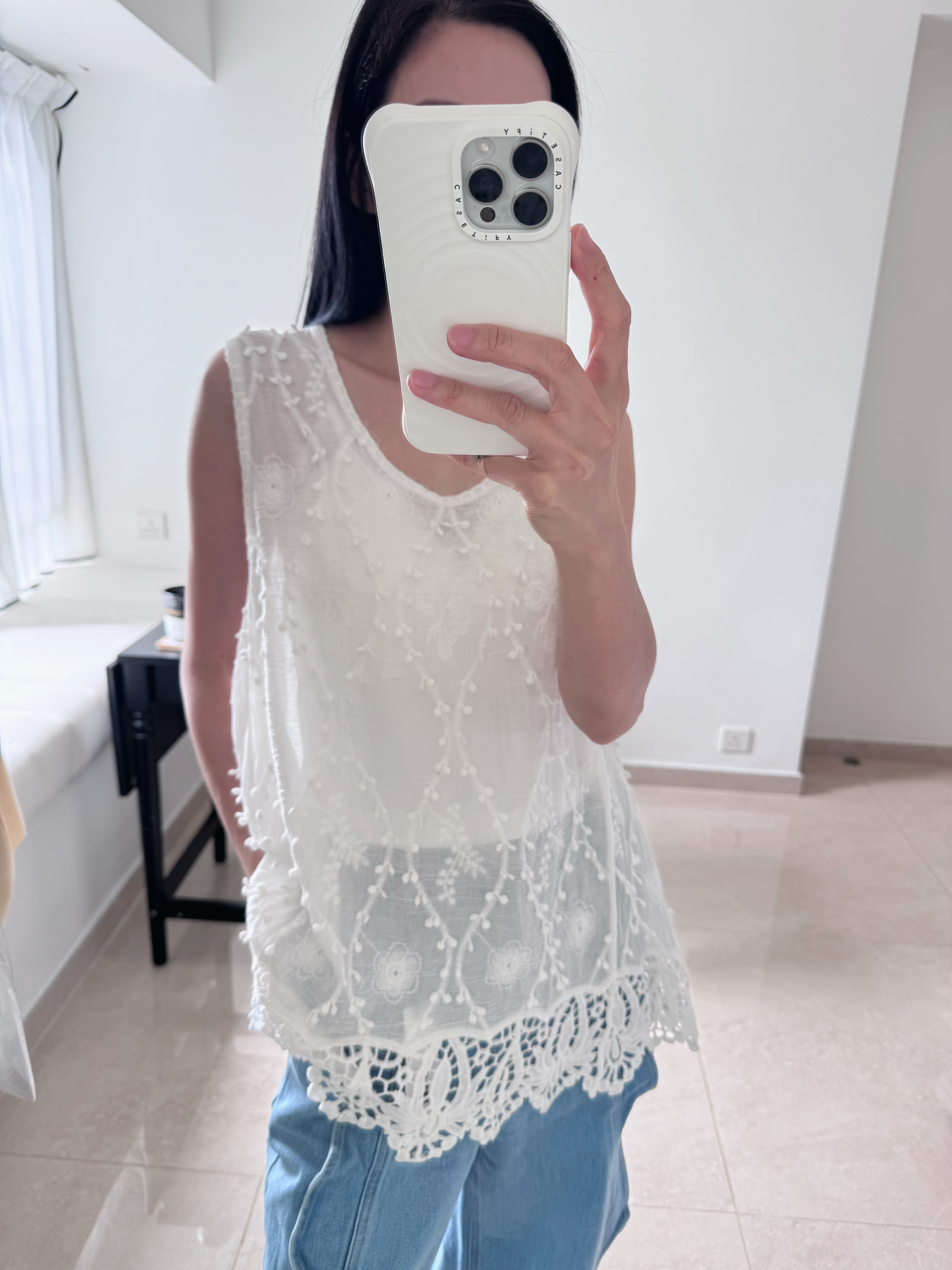 Textured lace top (Ivory)