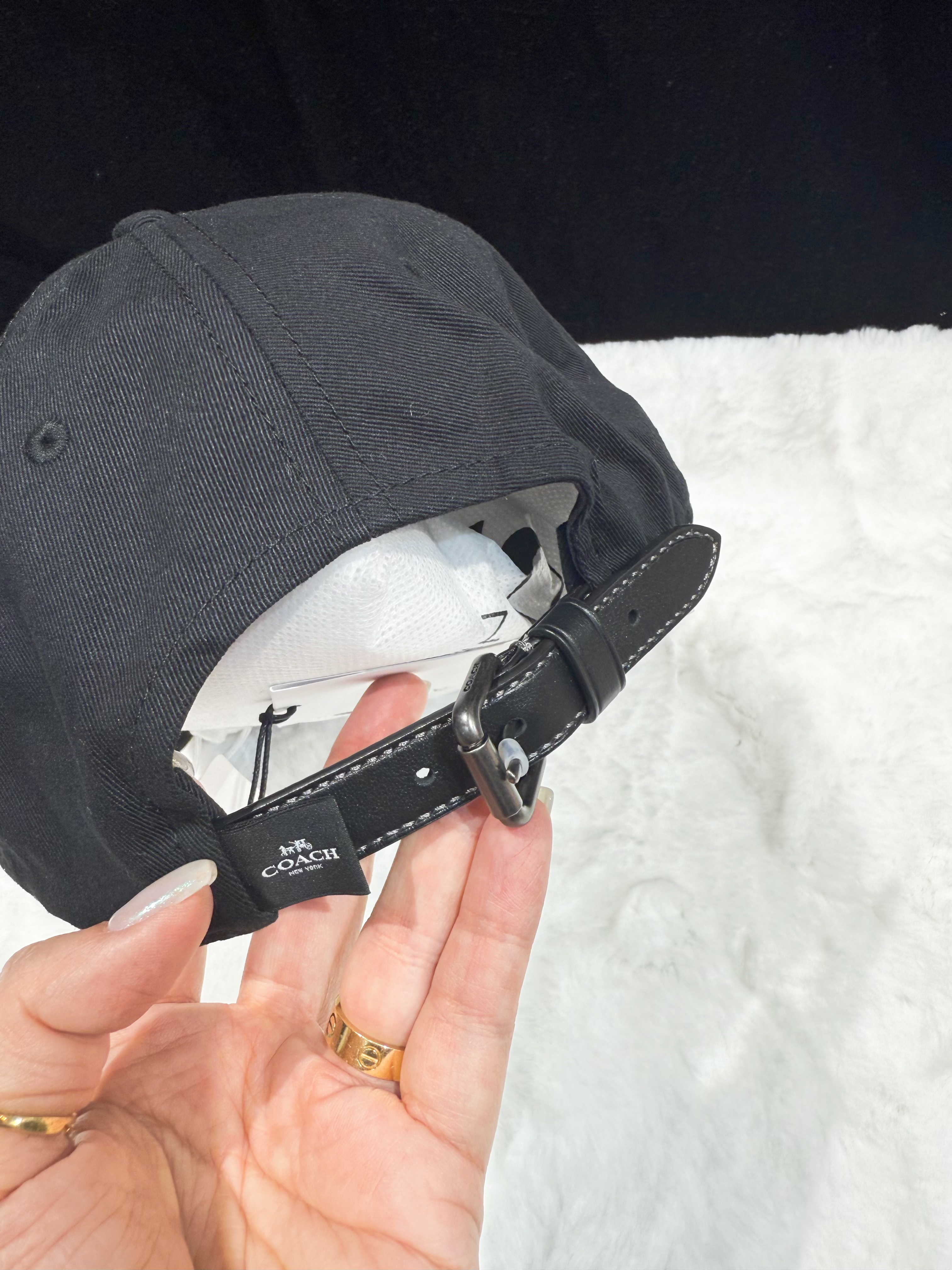 Coach cap cherry/blk