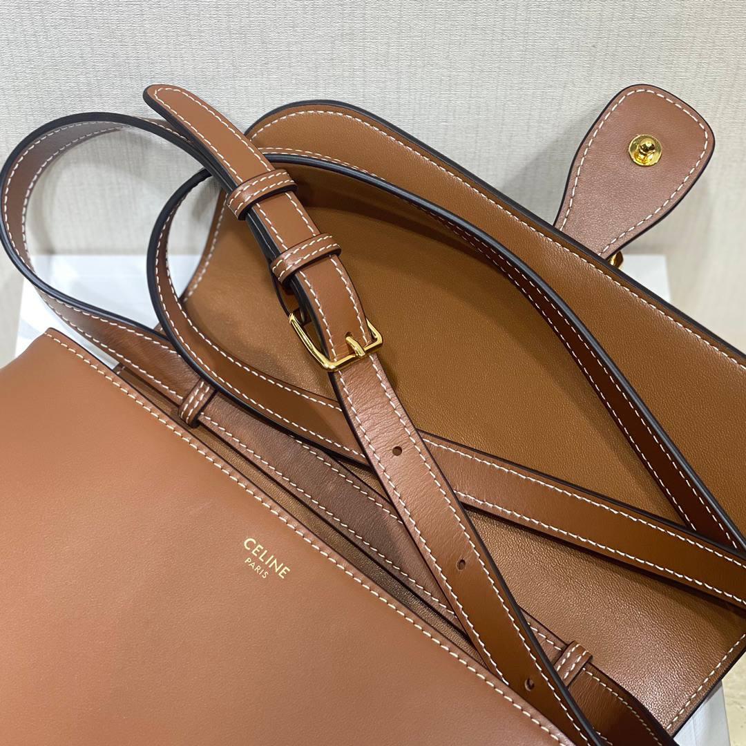 🔥大货实拍图 𝗖𝗘𝗟𝗜𝗡𝗘♥𝗧𝗔𝗕𝗢𝗨 型号：22*16*7cm 尺寸：196583