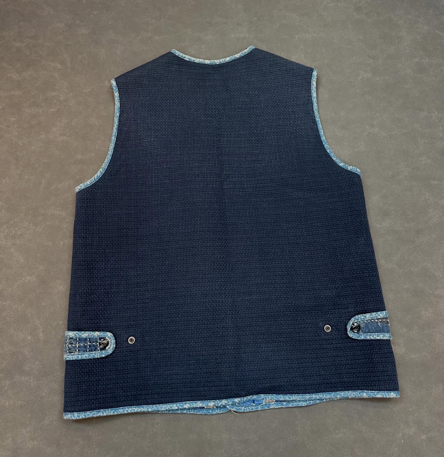 全世界只出一次，冇再翻做，古著Brown Beach 為藍本，Kapital 最出名boro 及背面用用高級劍道布，值得收藏 HKD 6000 size 3 95新 長64cm 胸52cm