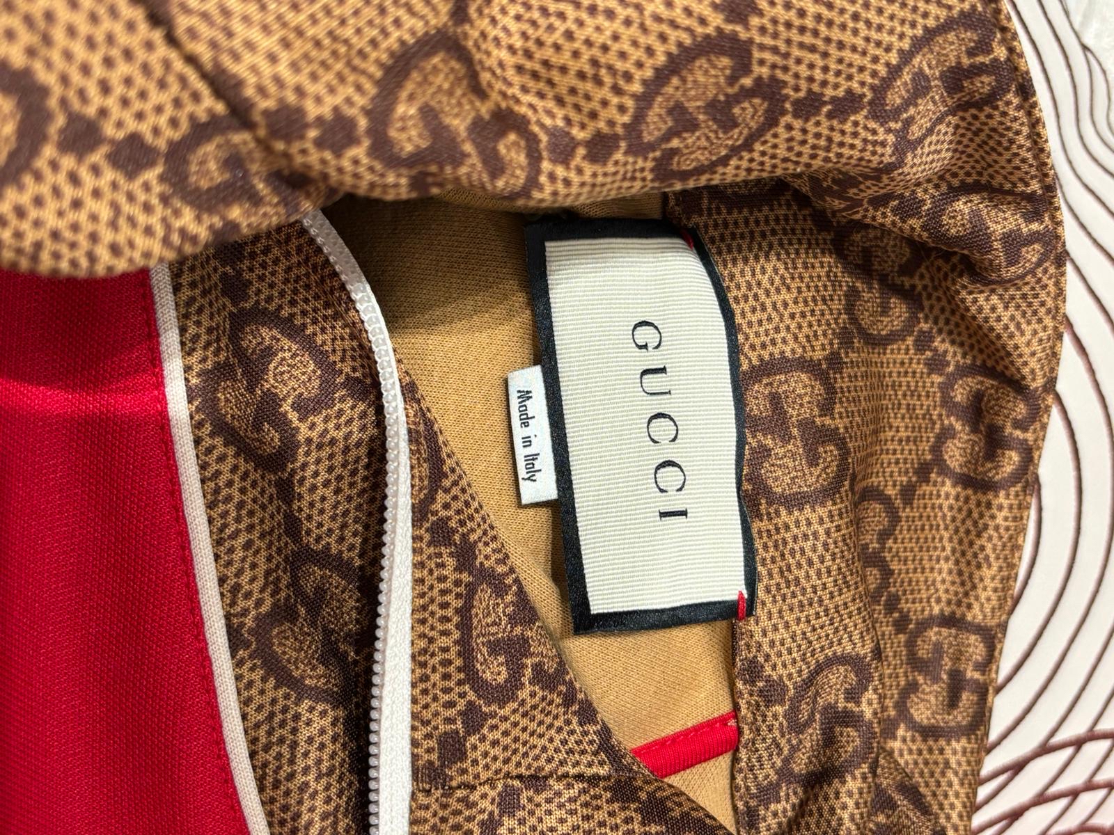 Gucci Jacket 100%Authentic, 99%New 