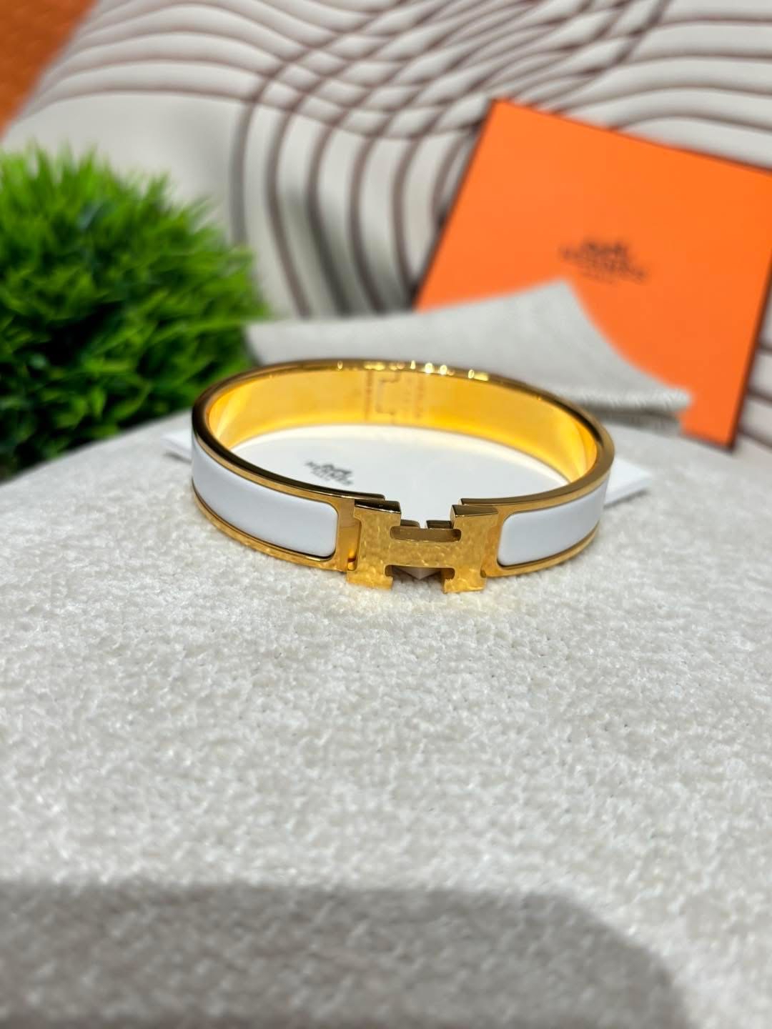 Hermes clic h bracelet 100%Authentic , 98%new ✅dust bag ✅box