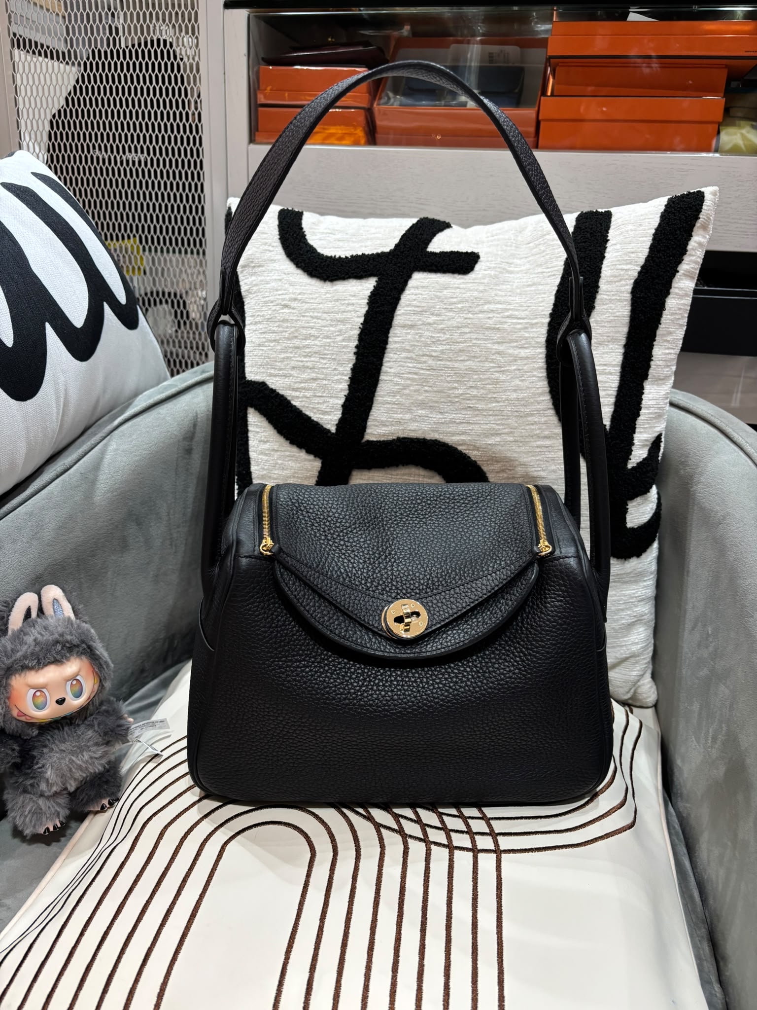 Hermes Lindy 26 Stamp X 黑色牛皮淺金扣  100%Authentic, 95%New ✅Dust bag