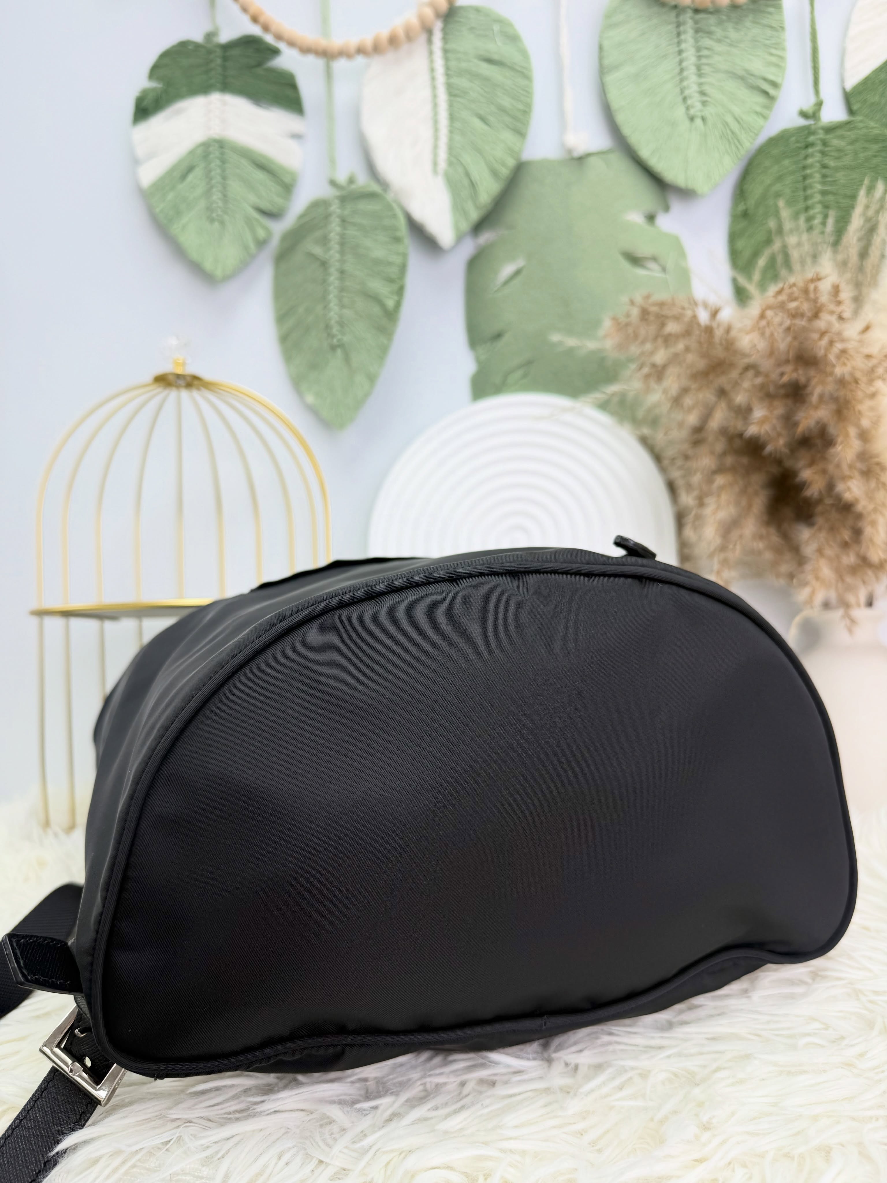 Prada👜 PRE OWNED 🛍️黑色尼龍書包🖤 