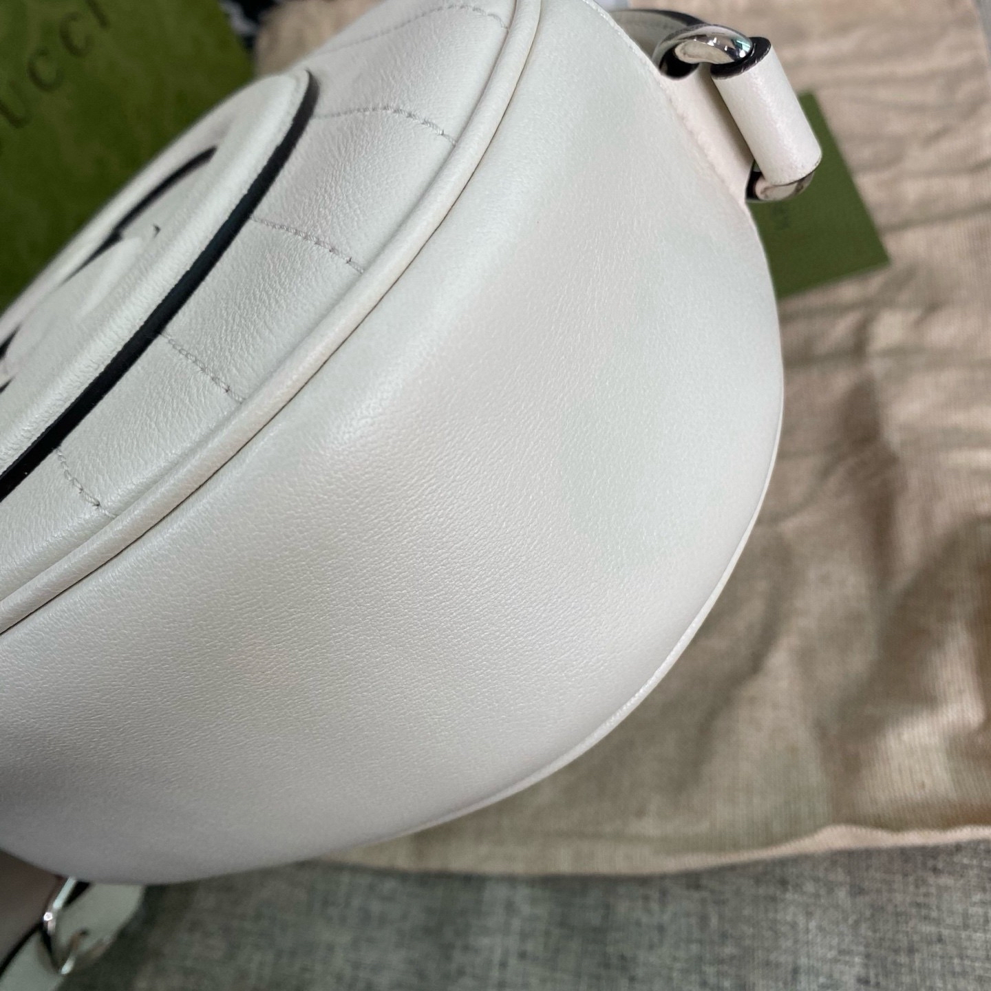 【預訂貨品】Gucci白色相機包👜黑標 