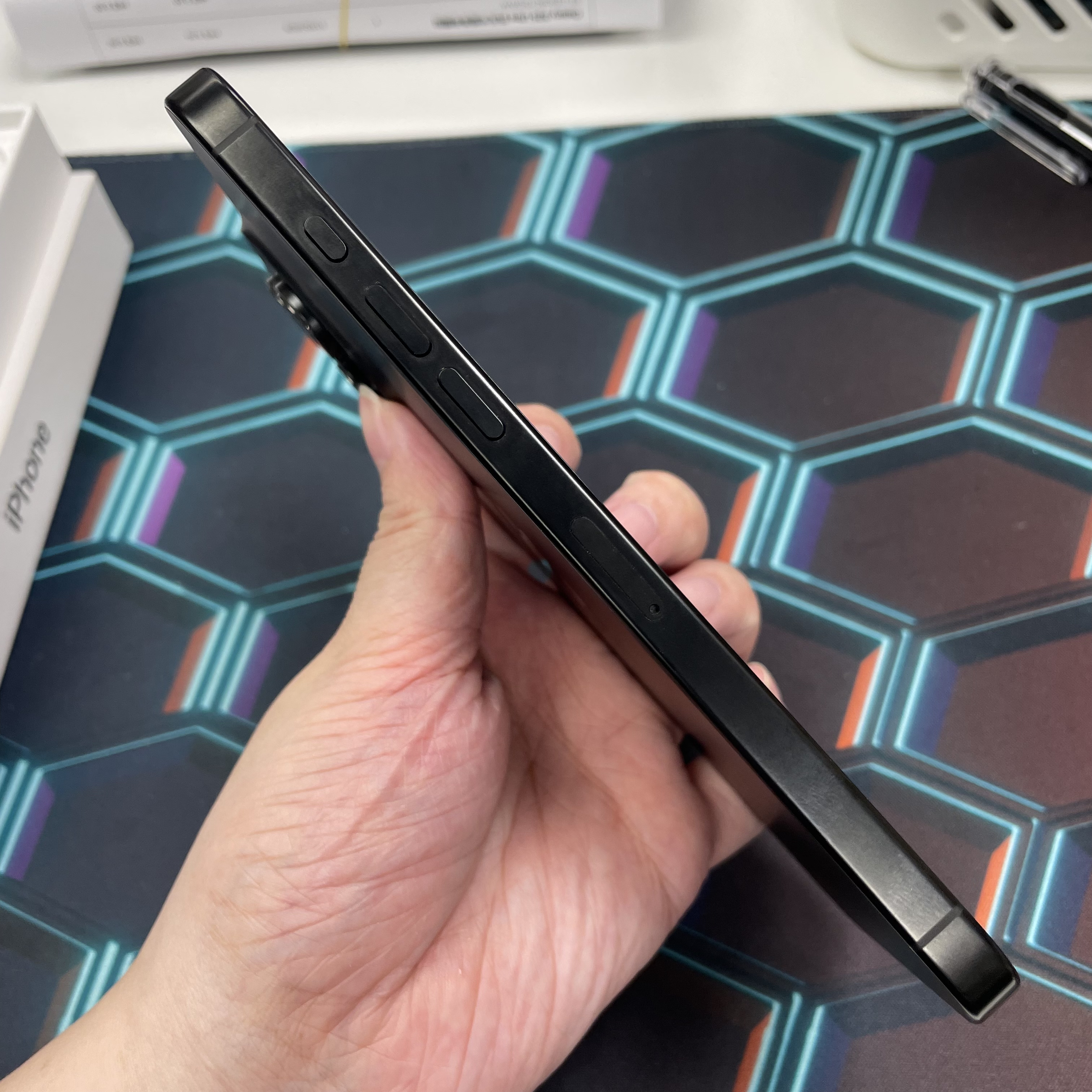 *6387 16 pro max 勁靚機 256GB 電100 黑色 black