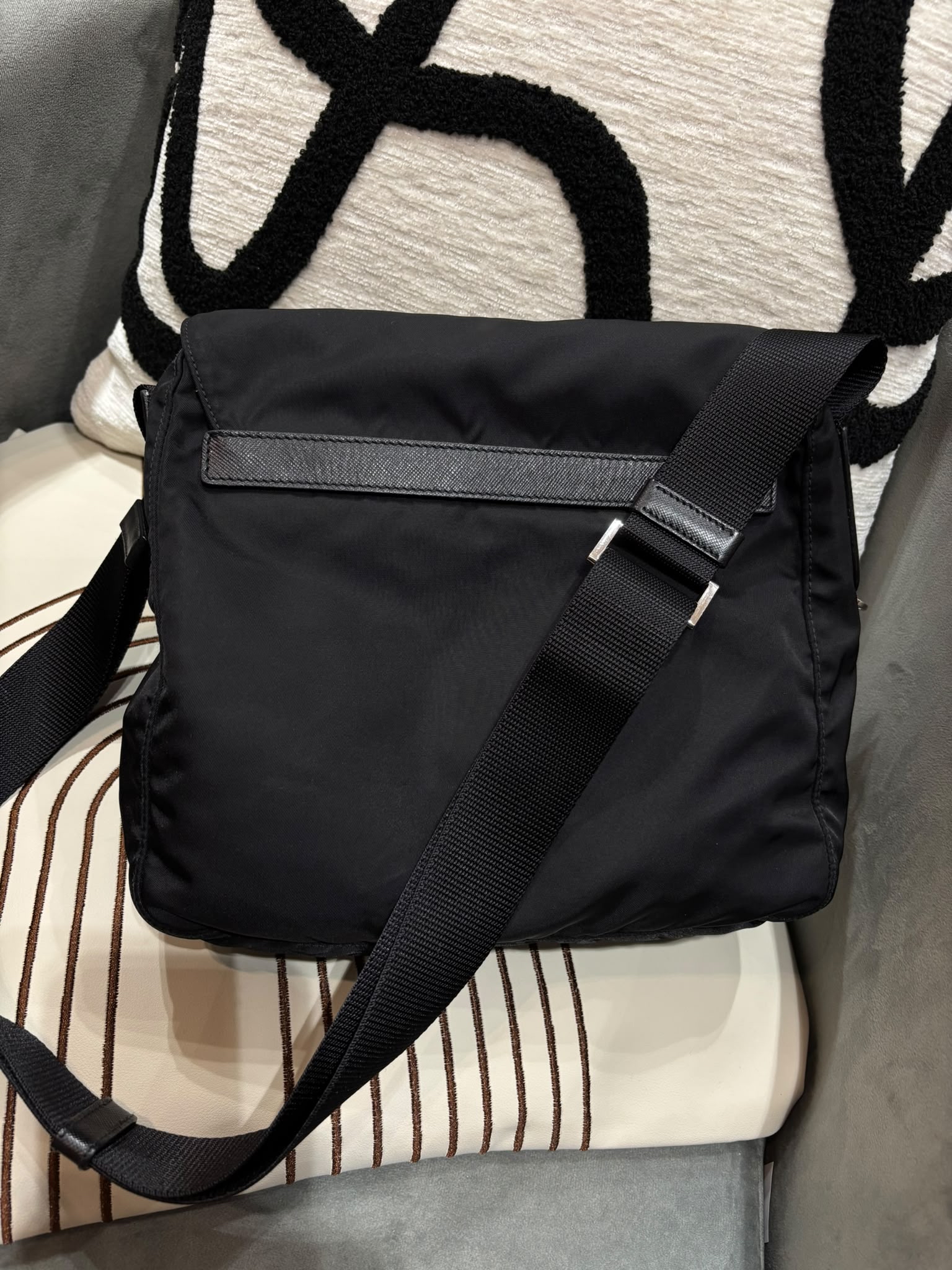 Prada nylon crossbody bag  100%Authentic, 90%new