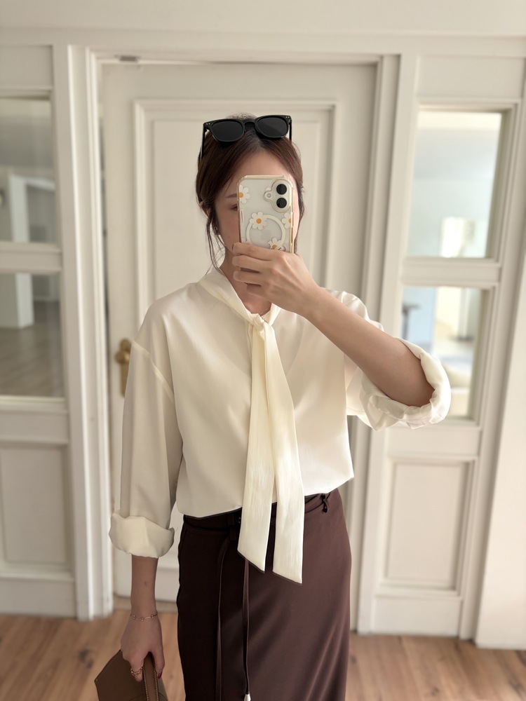 Two-way Tie Detail Blouse (Ivory)