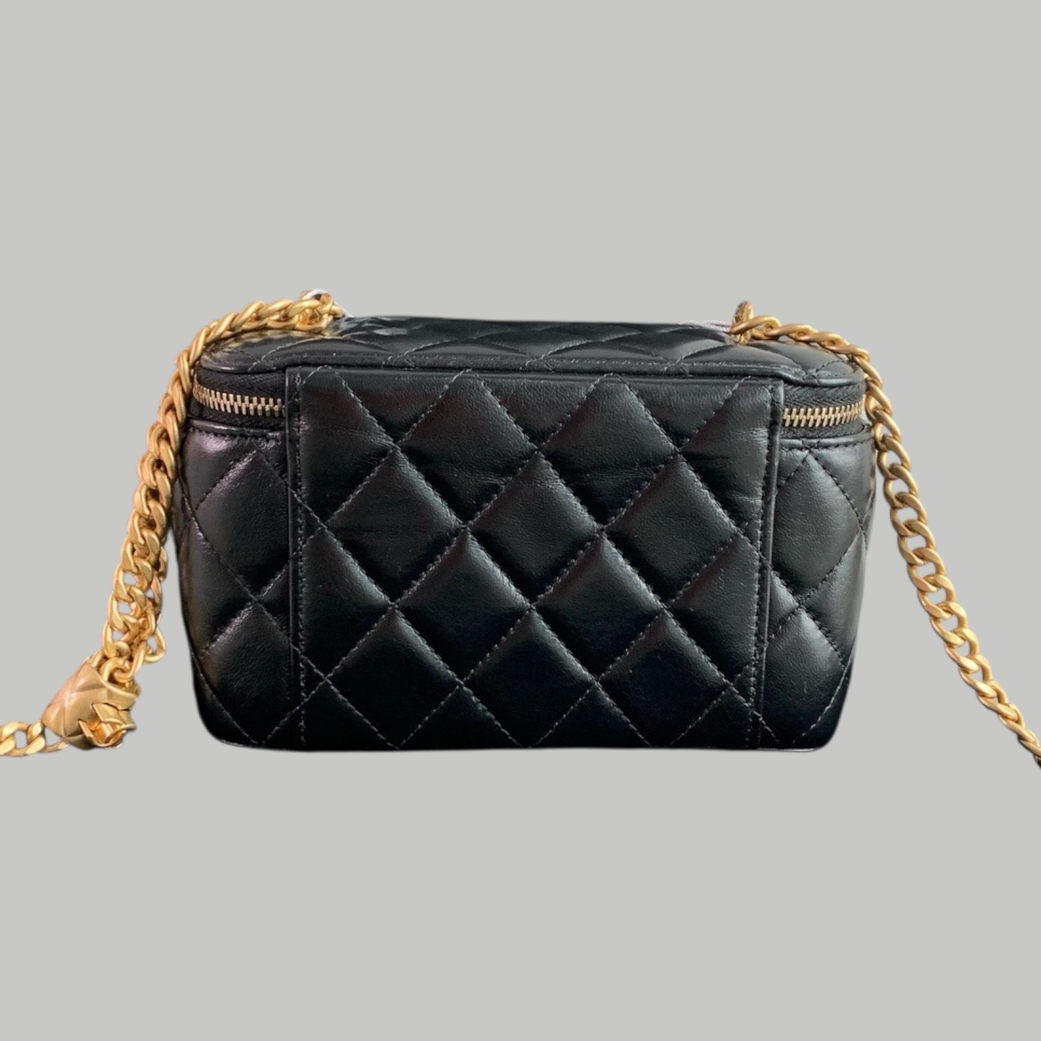 Chanel Lambskin Vanity 調節扣