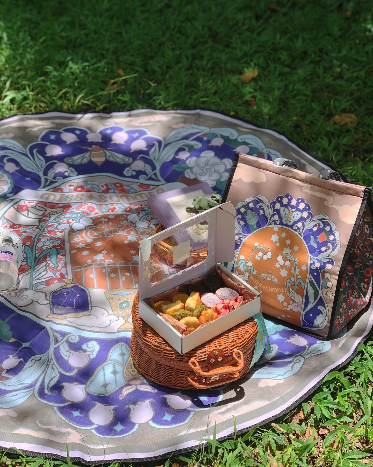 Miss Summer {Magic circle} 野餐墊 + 保冷袋