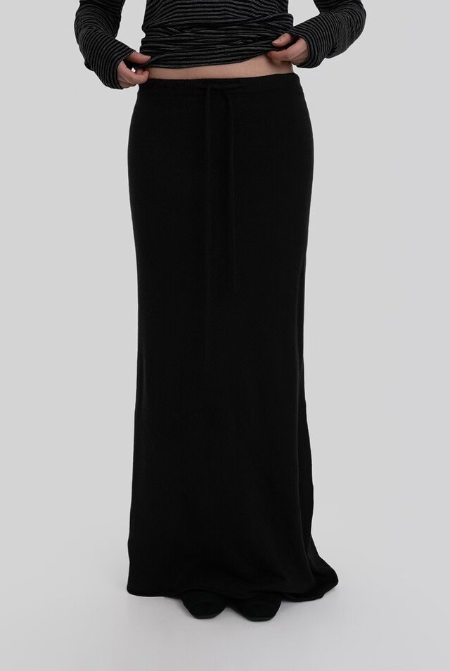 [𝙥𝙧𝙚-𝙤𝙧𝙙𝙚𝙧]日常舒適針織半身長裙(兩色入)