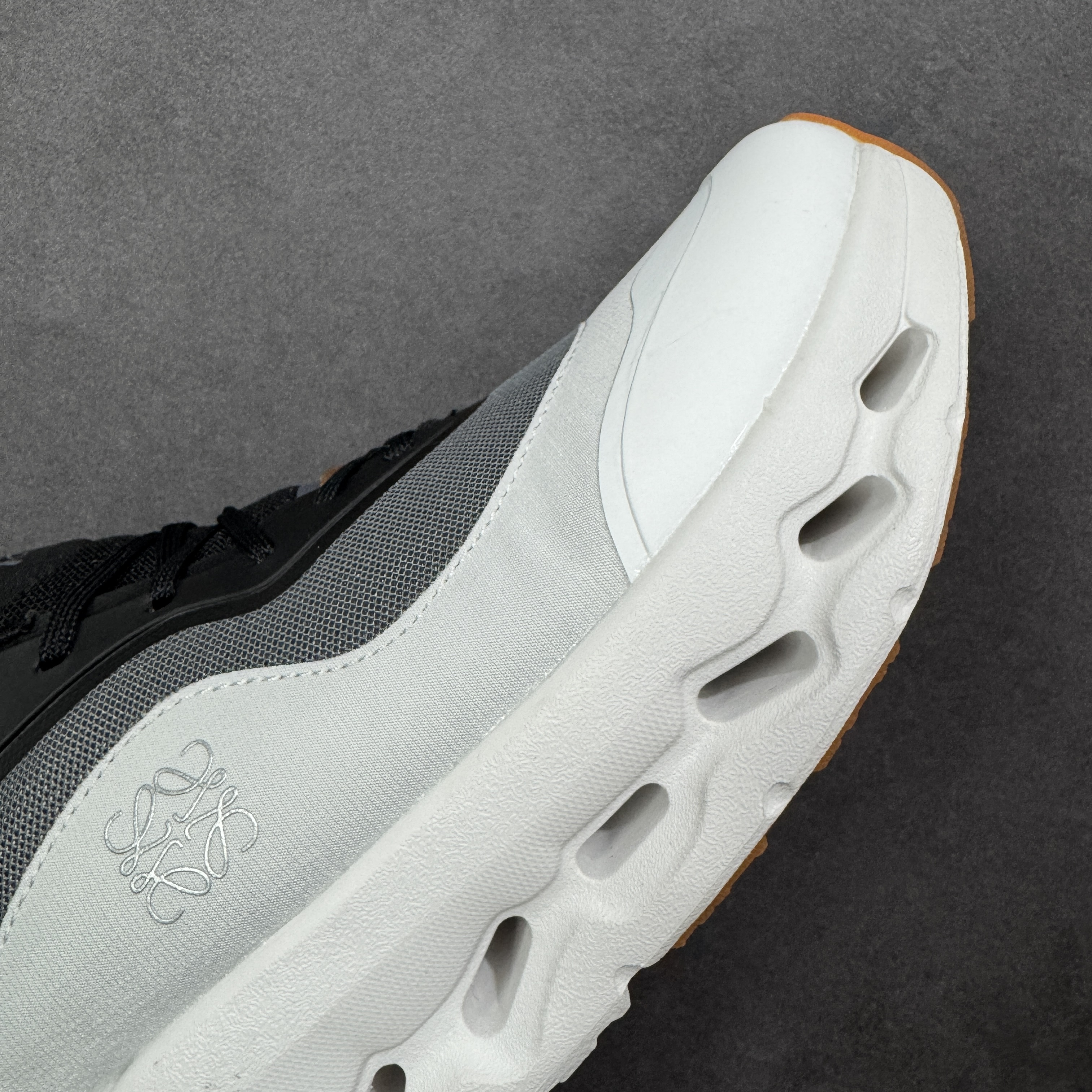 On Running Cloudtilt 2LOEWE 