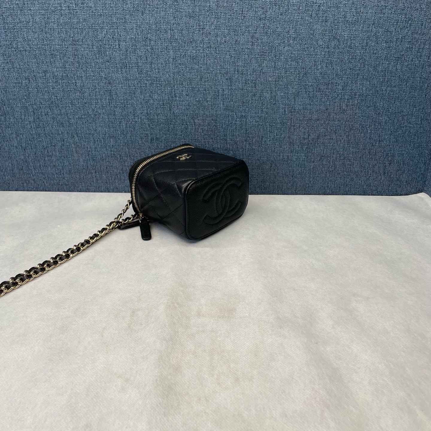 【預訂貨品】CHANEL黑金荔枝皮盒子包