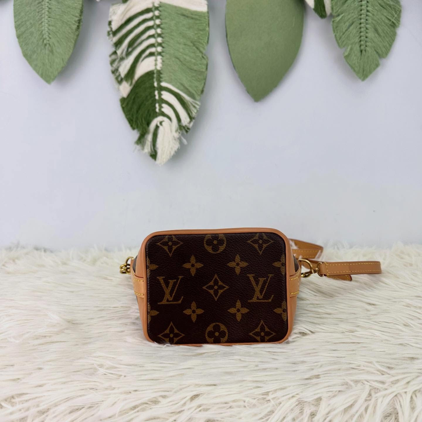 LV 🤍PRE OWNED Nano Noé 小水桶包 晶片款 全套有單🤎