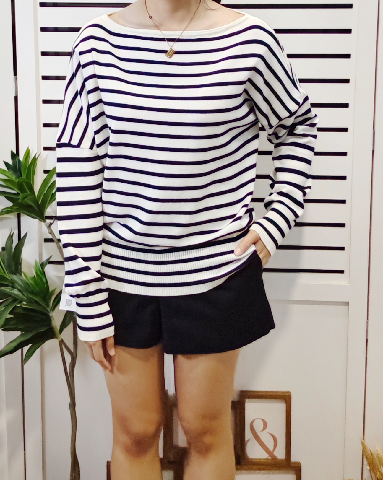 1121 Boat Collar Long Sleeve Kitted Wear