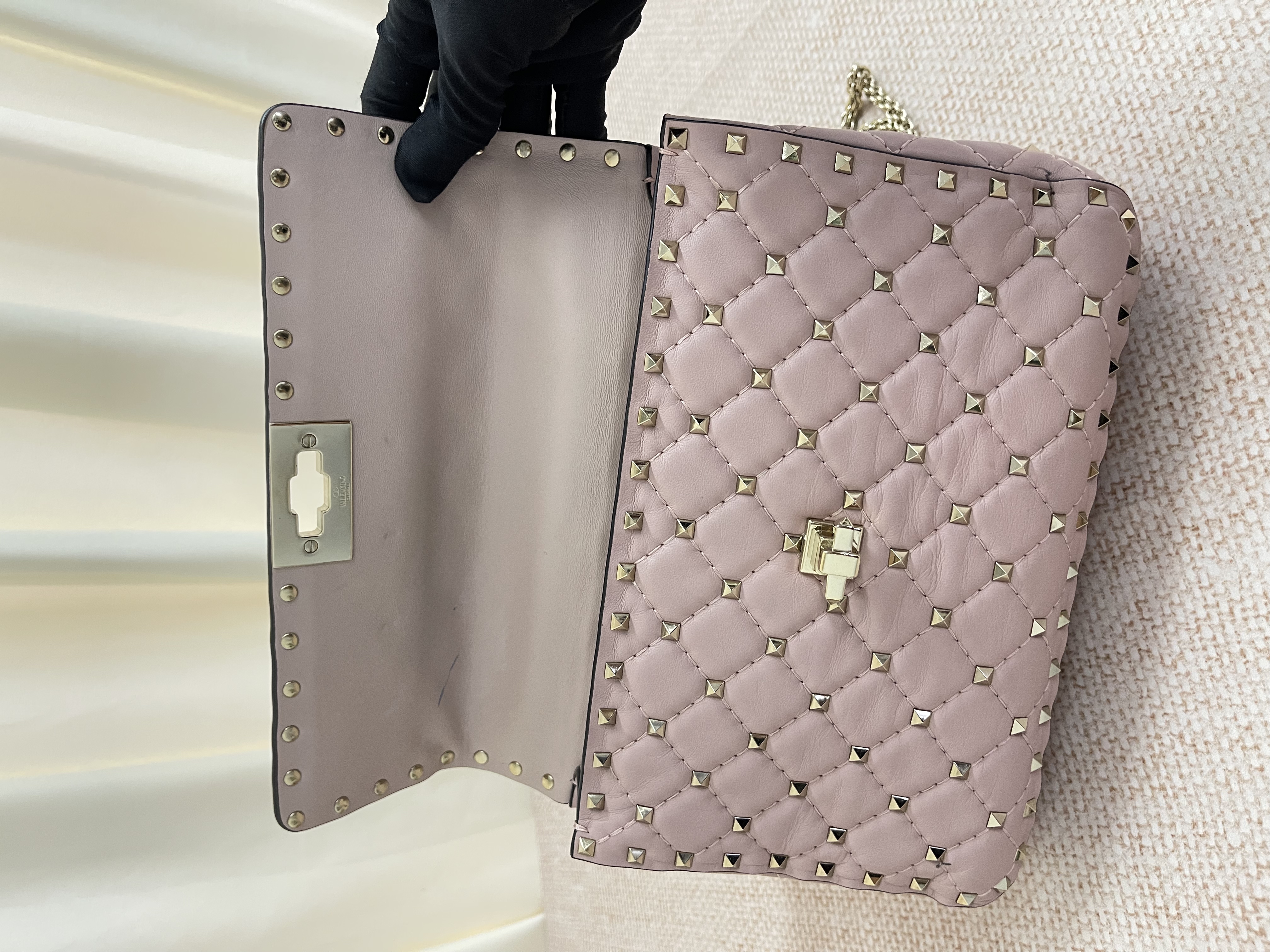Pre-owned Valentino Garavani Rockstud Spike/ Product Code: 26051507