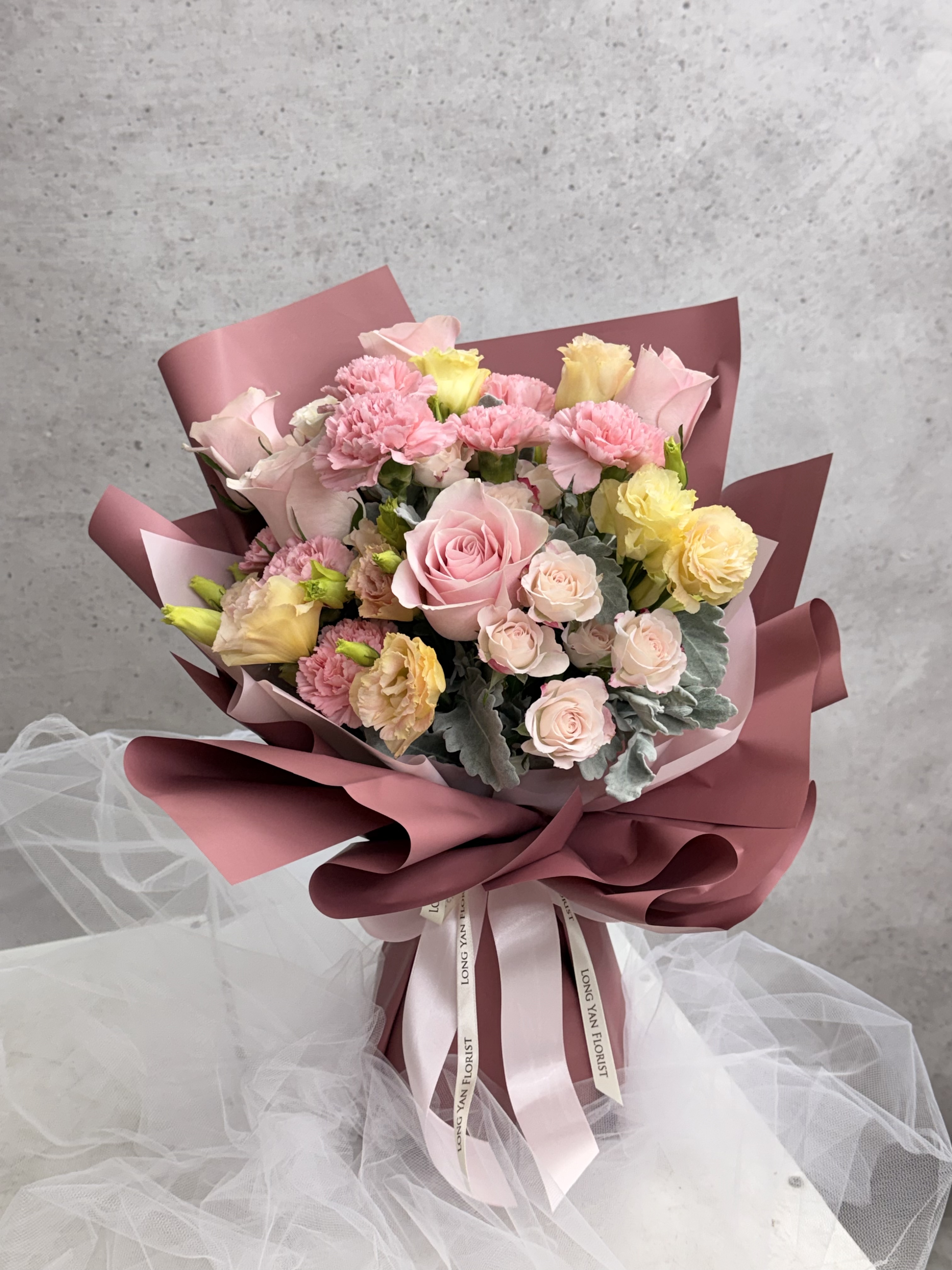 粉玫瑰配康乃馨_CA48005