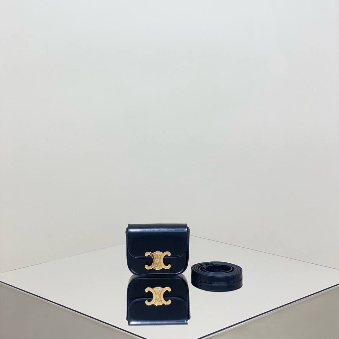 🔥大货实拍图 𝗖𝗘𝗟𝗜𝗡𝗘 ♥ 迷你凯旋门 型号：10I512 尺寸：11*8*4cm