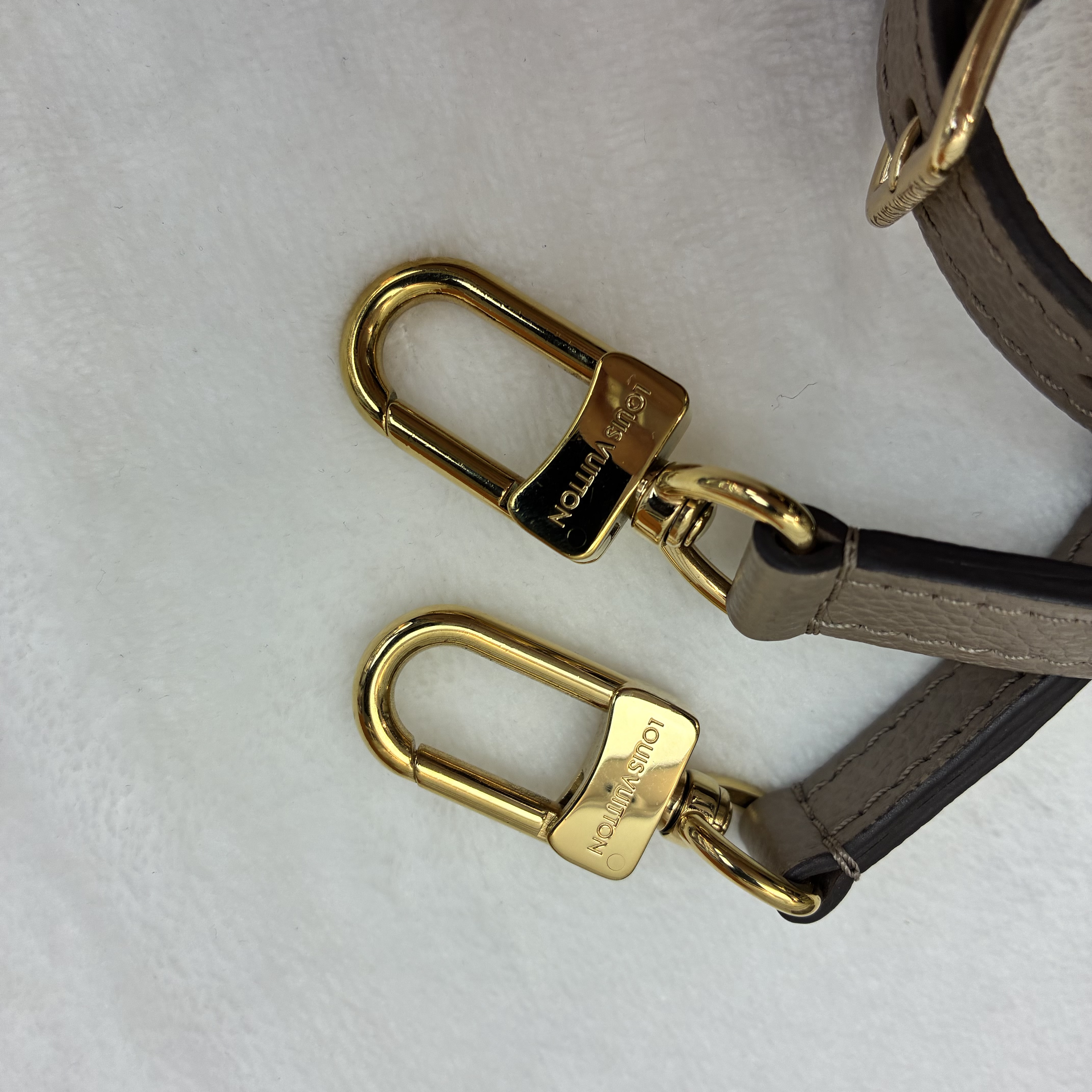 Full set LV speedy nano 26年單