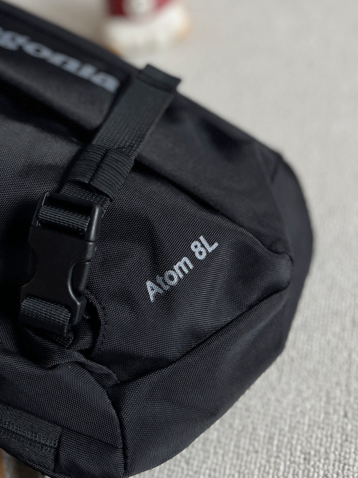 $168隻。2起$160隻。Patagonia 巴塔哥尼亞 水滴胸包 8L（多功能腰包／斜挎包）