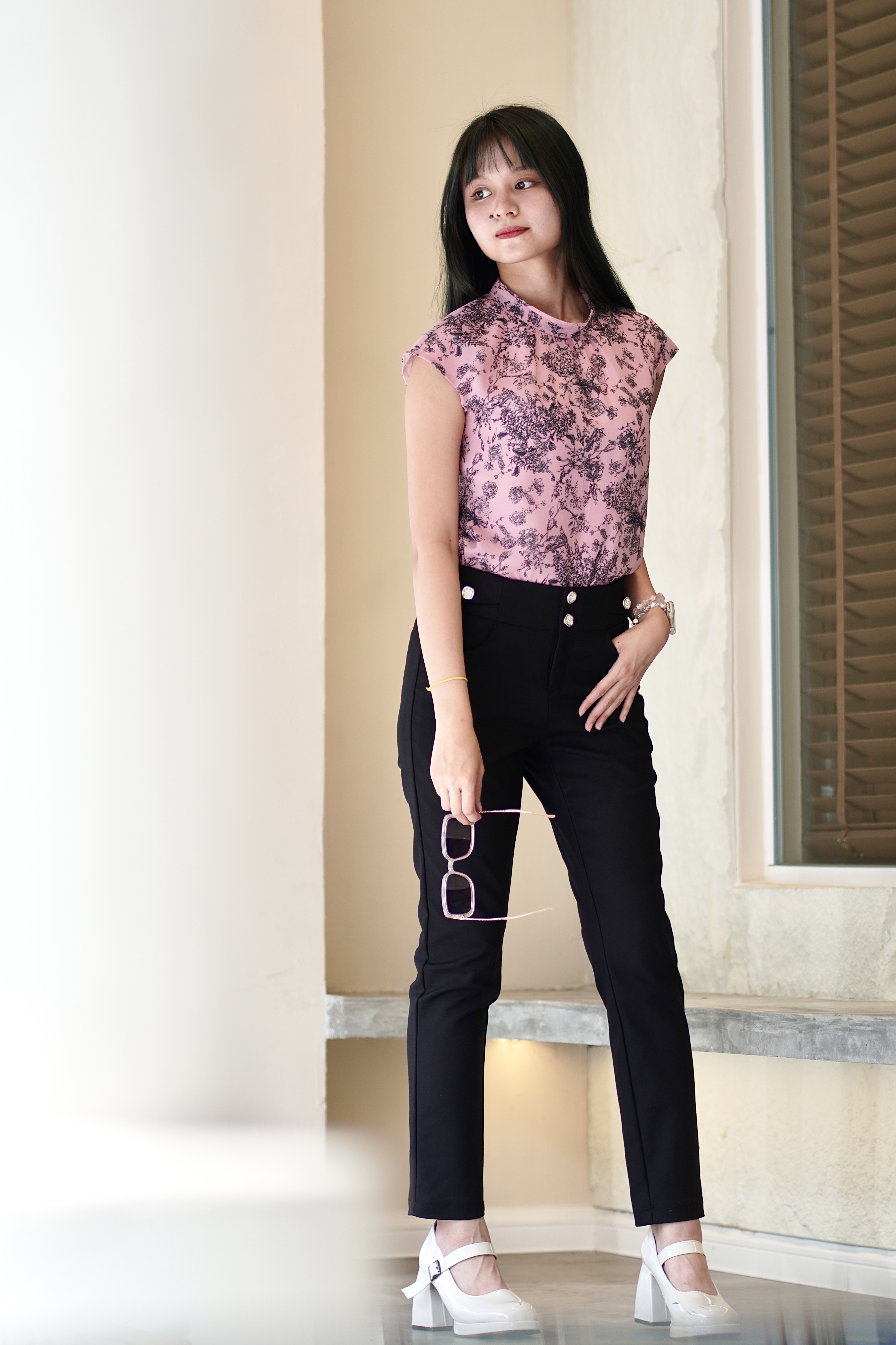 4399 Aurora Sculpt Straight Pants