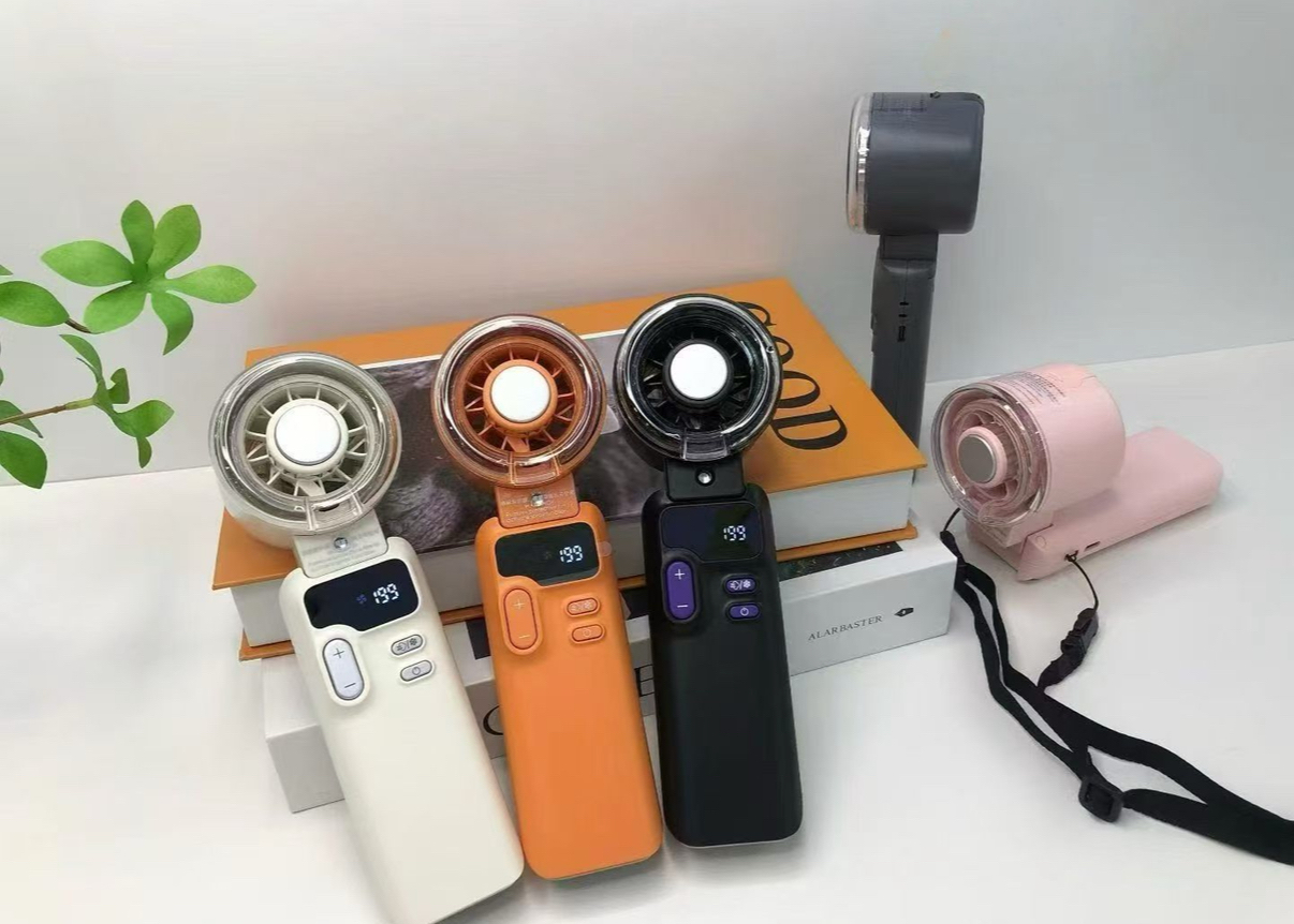 MF PRO 冰敷噴霧手持風扇 4合1黑科技｜渦輪大風力+制冷冰敷+納米噴霧+數顯電量