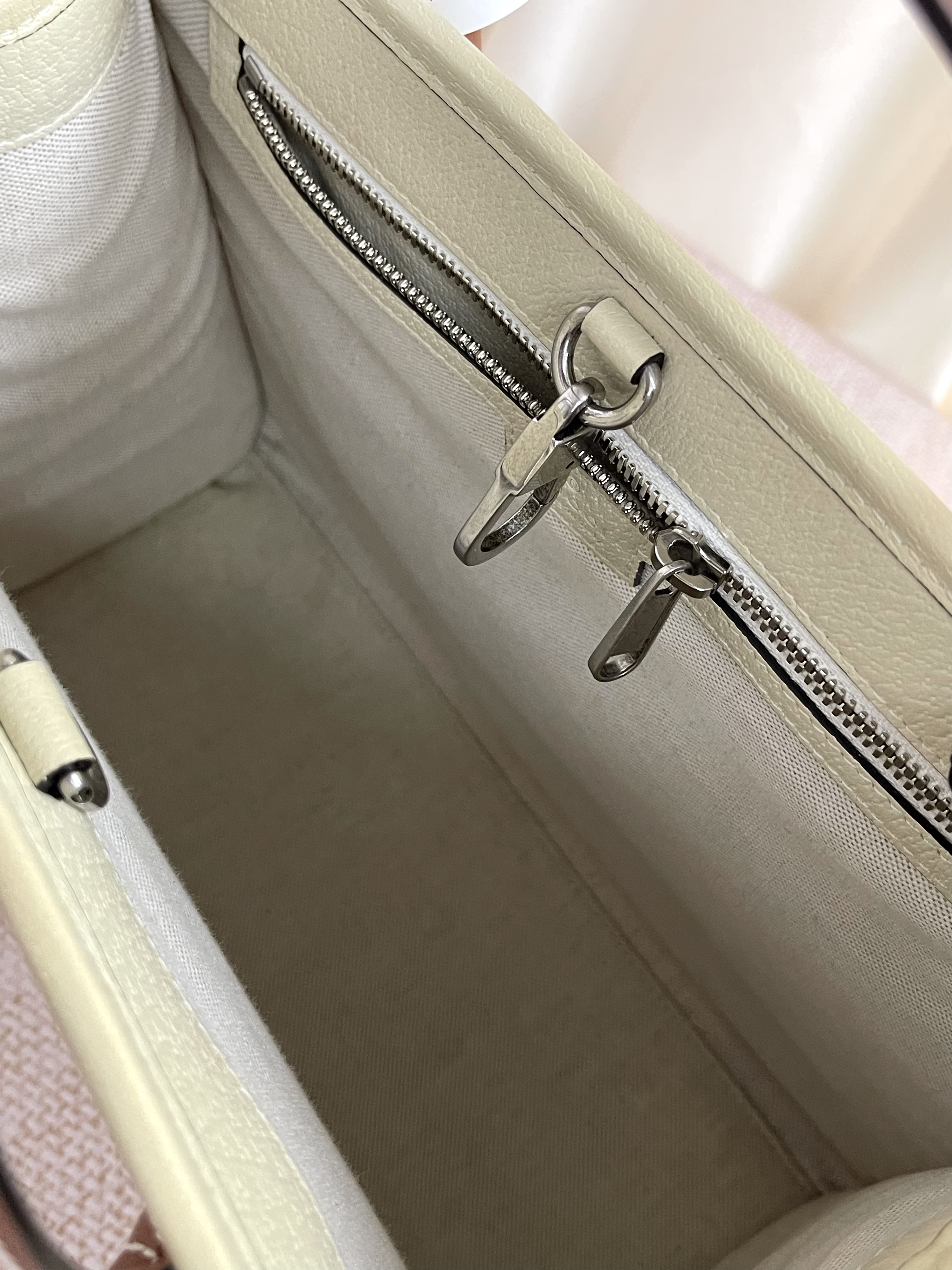 Pre-owned Gucci tote bag/ Product Code: 26021504