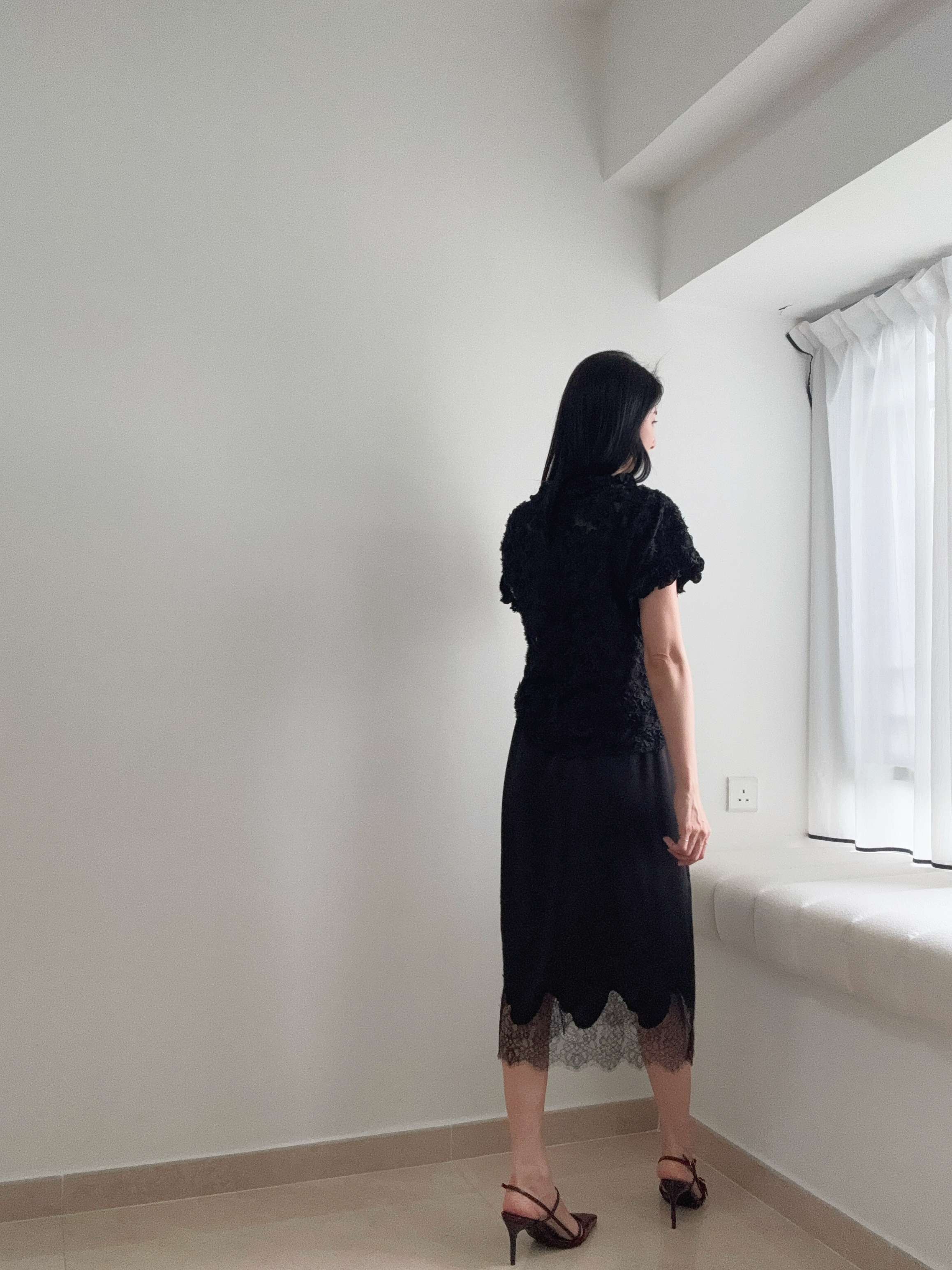 Elegant silky lace skirt