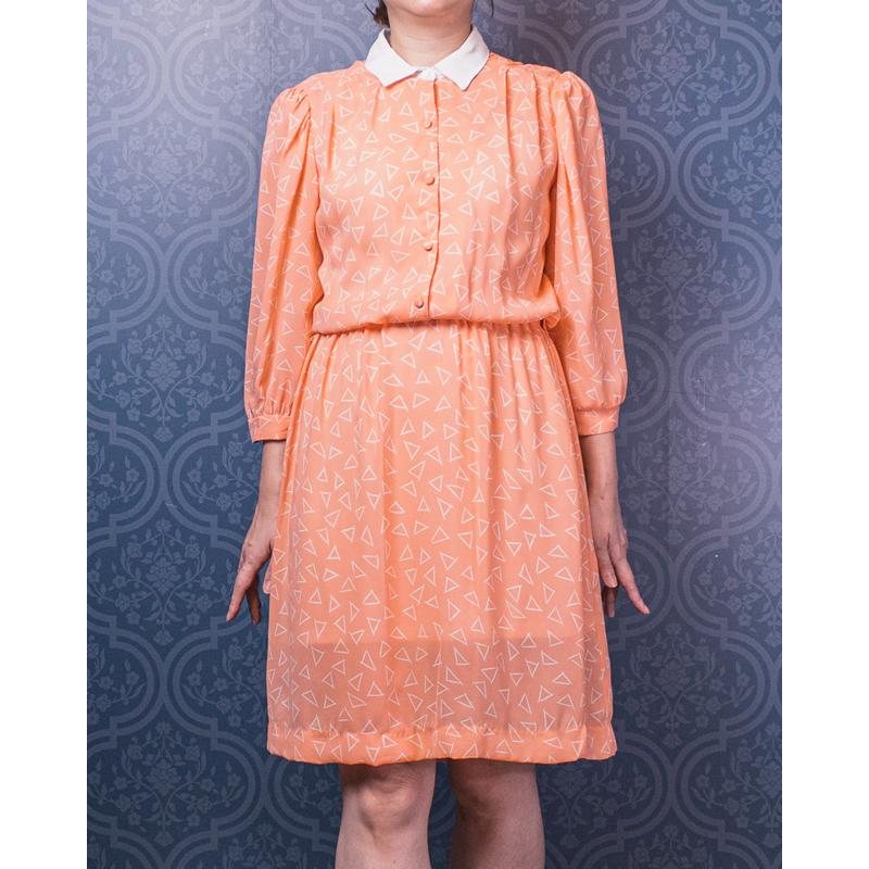 C.a. 1980-90s American Alexis Petites Peach Orange Geometric Pattern White Collar Shirtdress - Size L up (MU108-2 )