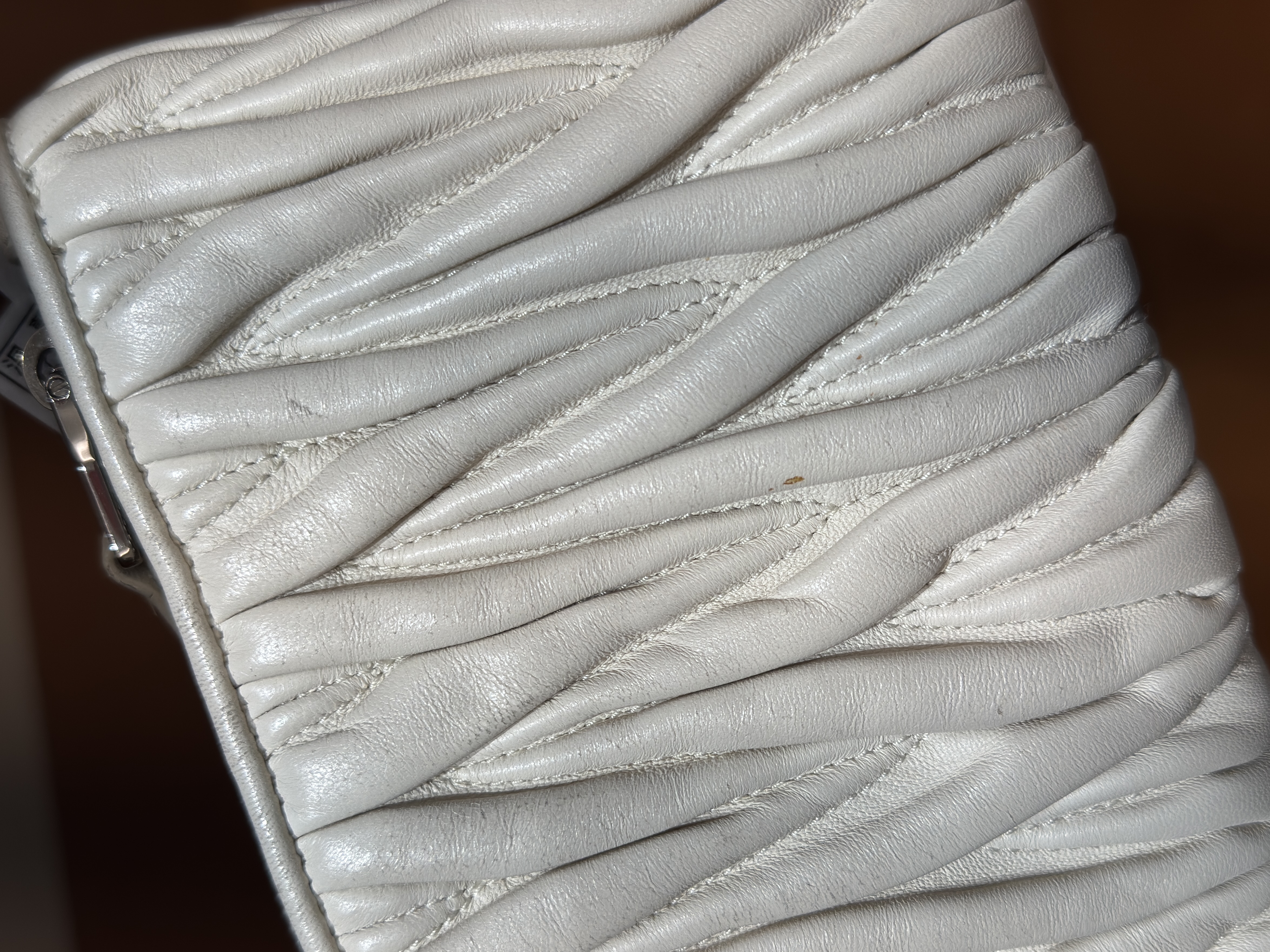 直播貨品 |  [1個-$100 2個-$300］HH15