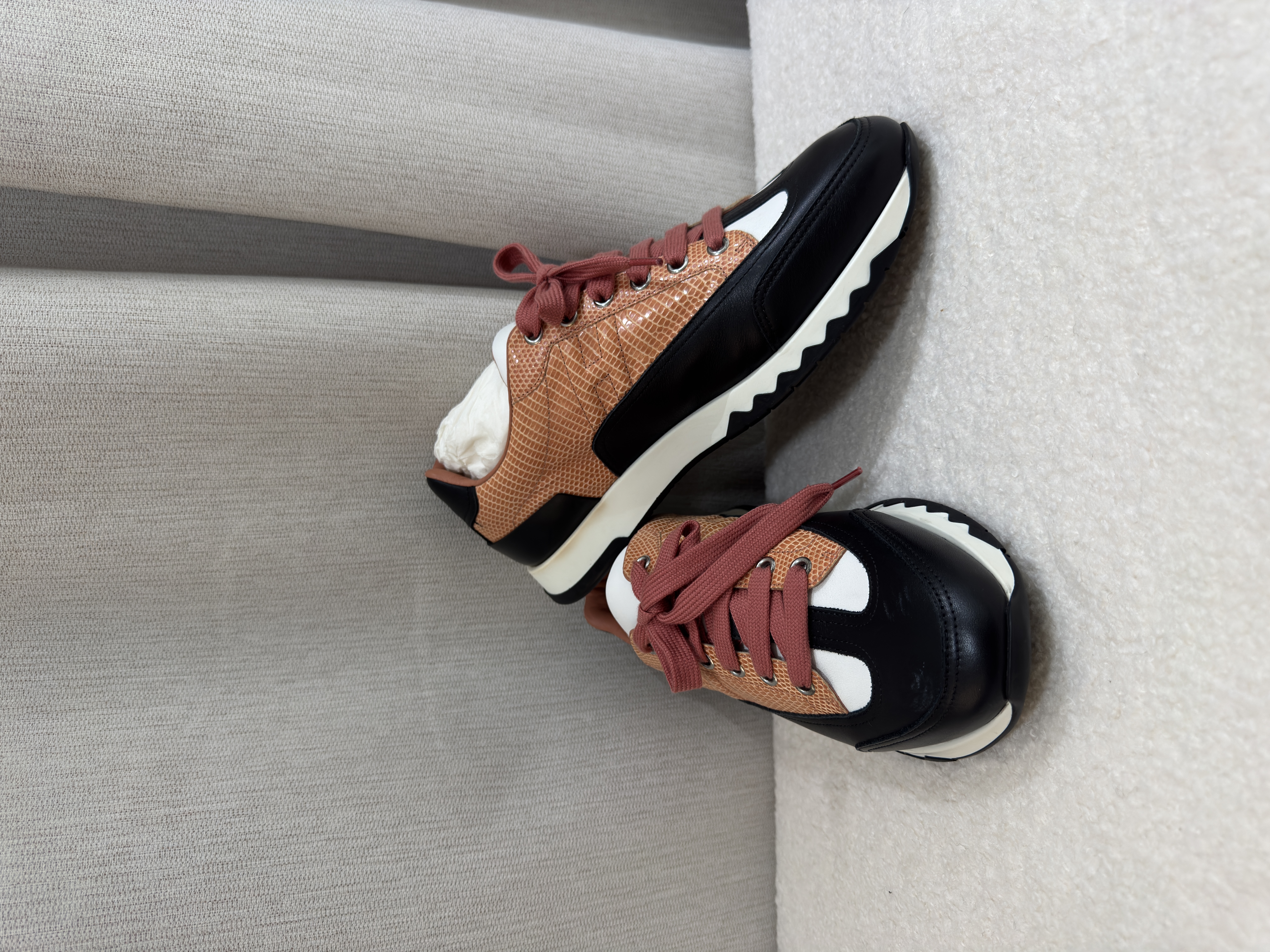 Pre-Owned HERMES Multicolor Trail Sneakers / Size 39 / Product Code : 26022134