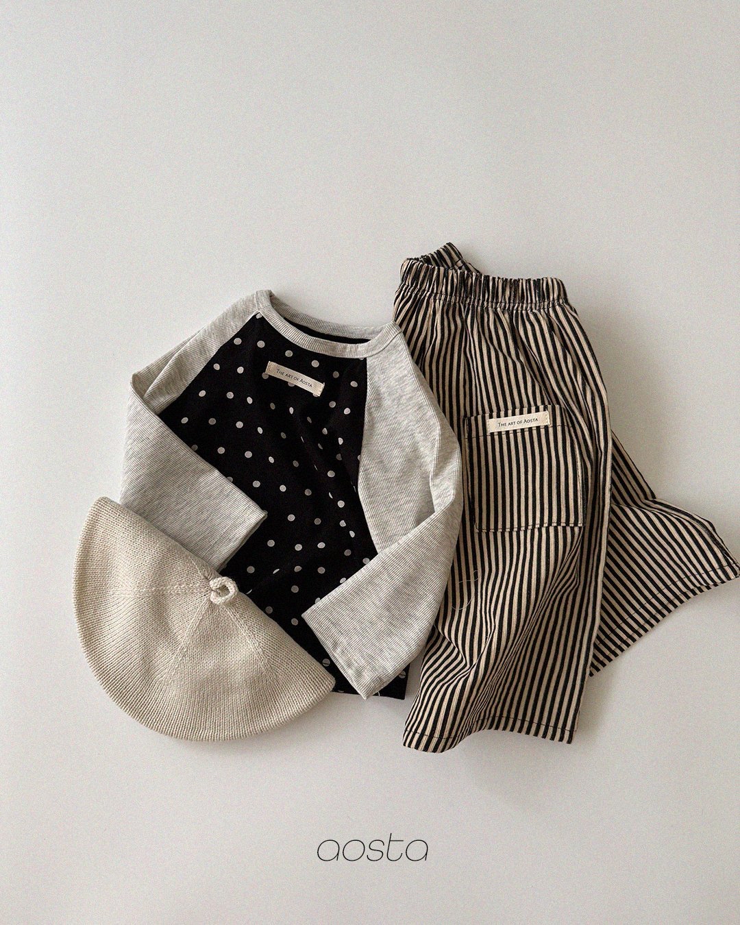 Aosta | [Dot Raglan T]