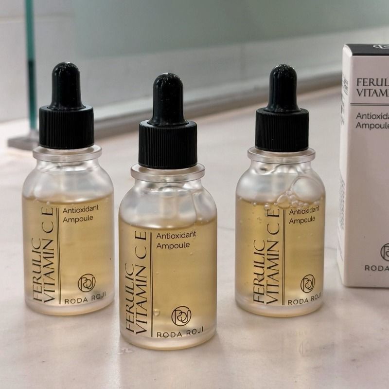 $55支.2支起$45支。韓國製造 RODA ROJI 超微導光萃亮白B3小金瓶30ml