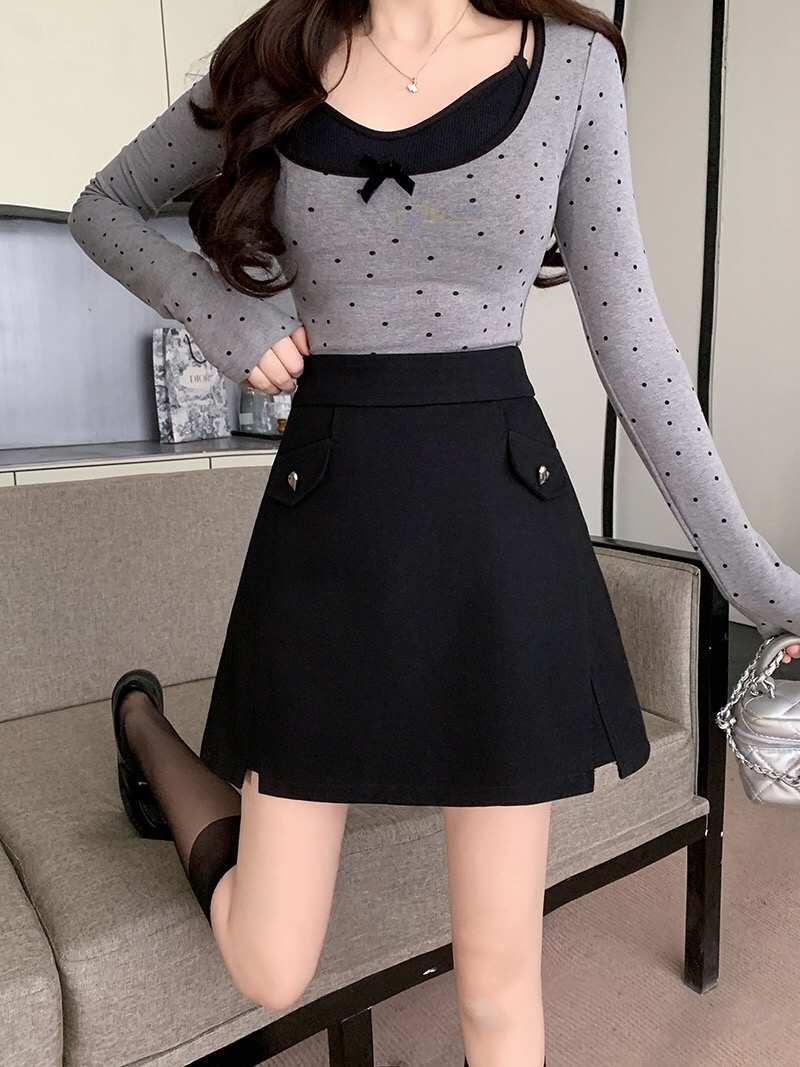 B08(21319) 韩版甜酷风JEANS翻盖爱心口袋下摆双开角黑红短裙 