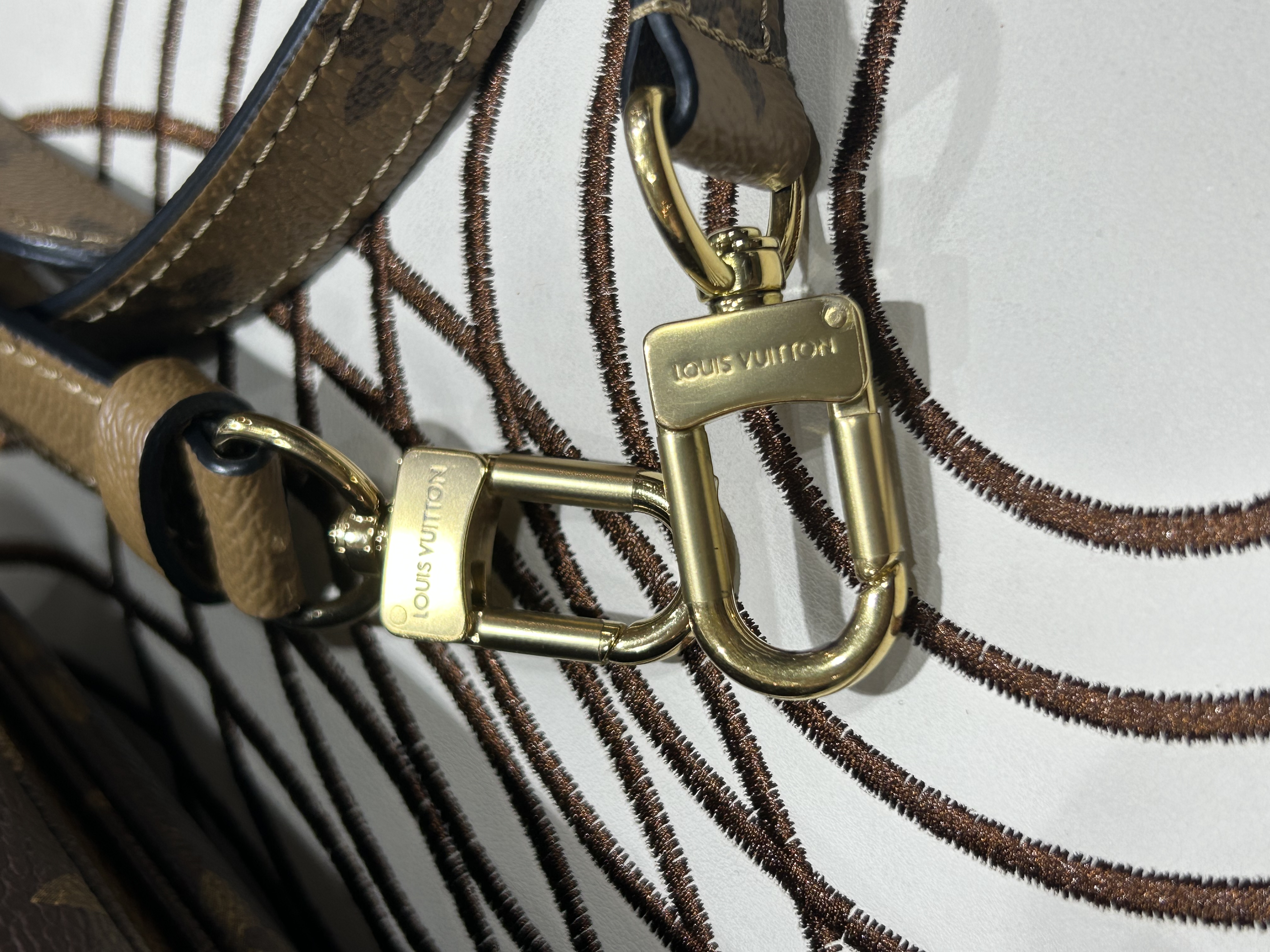 LV Metis Monogram 100%Authentic, 99%New ✅NFC✅Dust bag✅Strap✅Box