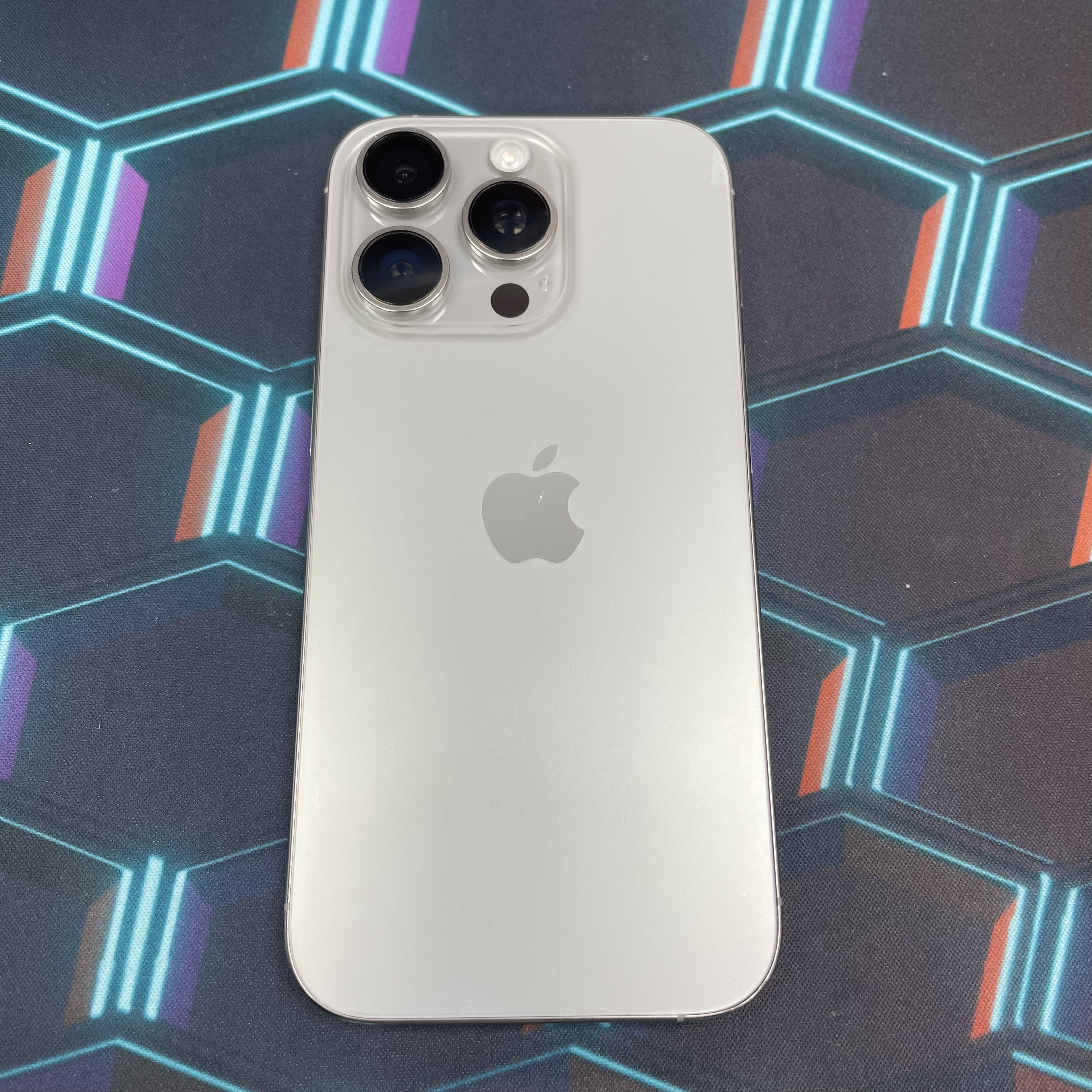 *5861 16 pro 靚機 128GB 電90 原色 gray