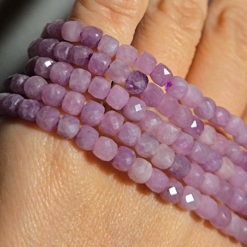 Faceted lepidolite bead bracelets - JW84