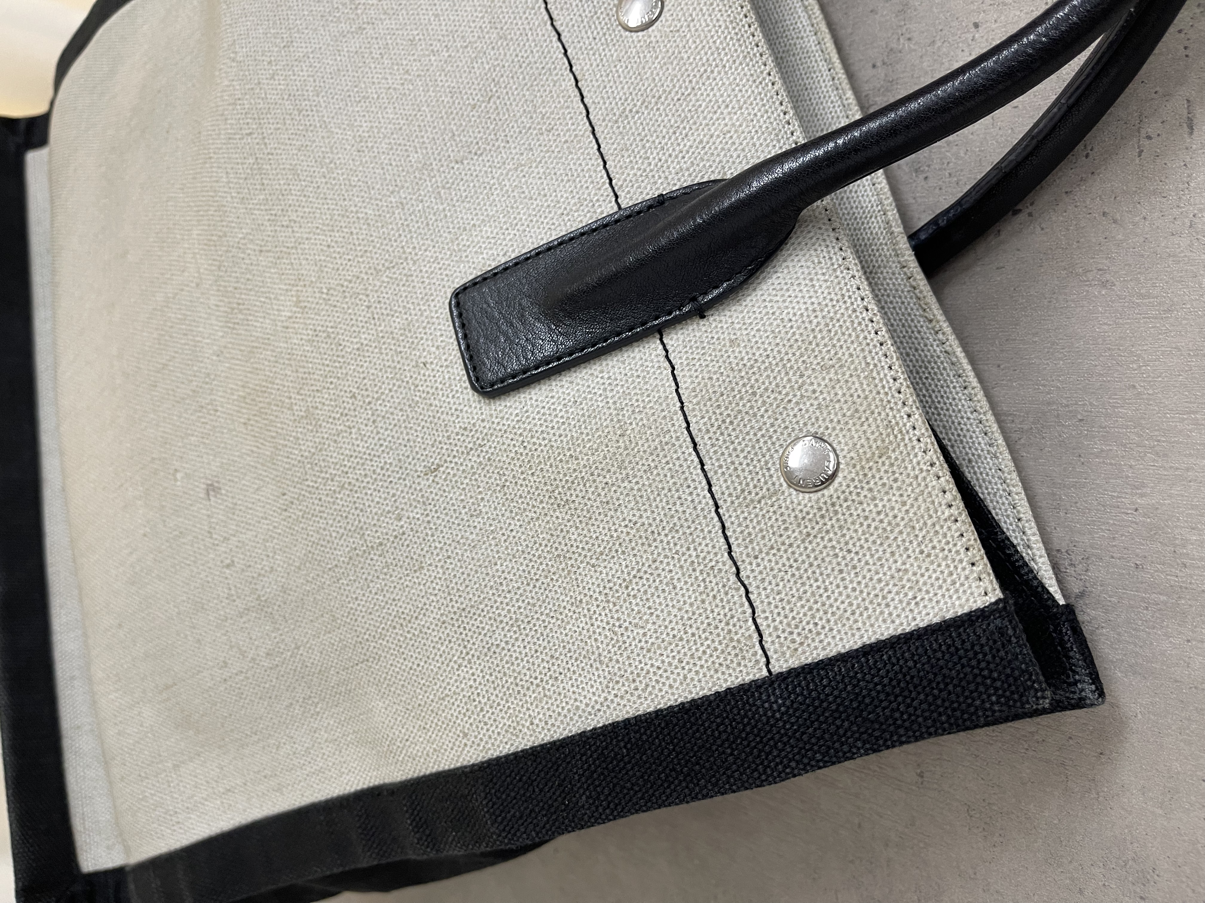 Pre-owned YSL Tote Bag/ Product Code: 26012507