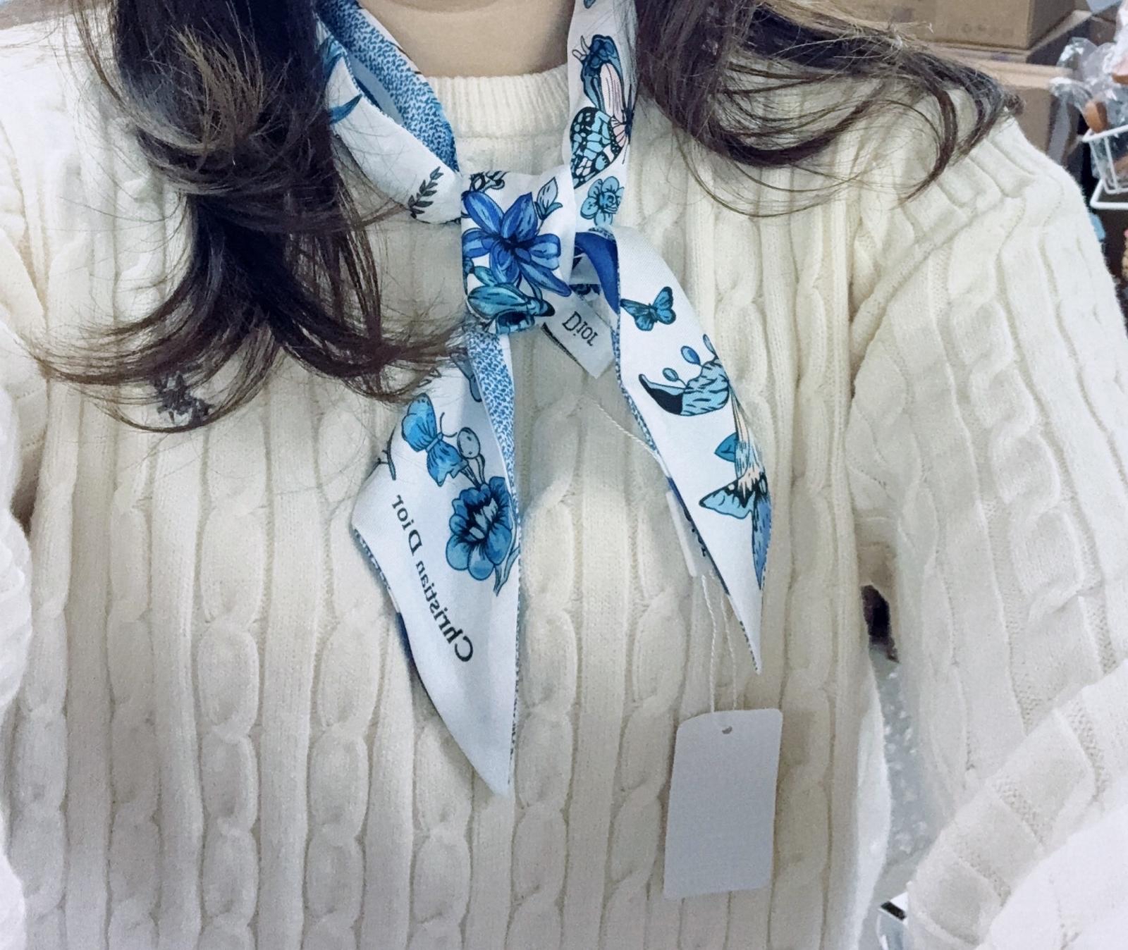 *DIOR 贈品限定VIP蝴蝶花園絲巾 (禮盒裝連紙袋)*